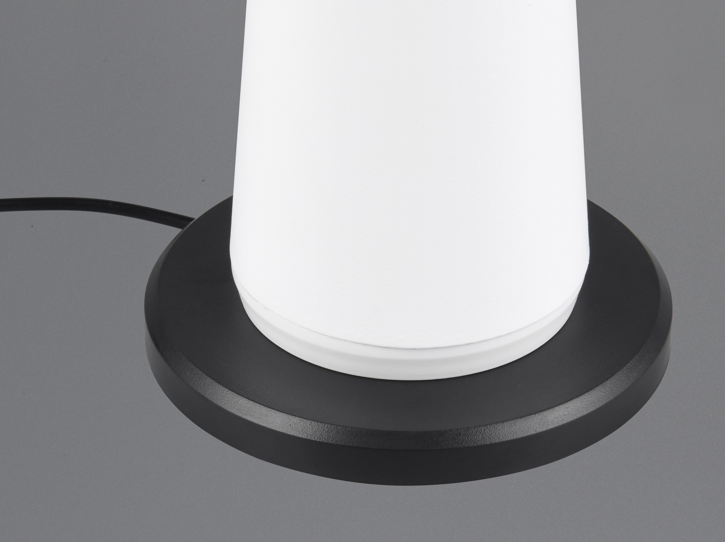 REALITY Leuchten LED Außen-Tischleuchte »FUNGO«, 1 flammig, Leuchtmittel LED-Board | LED fest integriert, Outdoor Akku Tischlampe inkl Ladestation USB-C, Lichtfarbe einstellbar