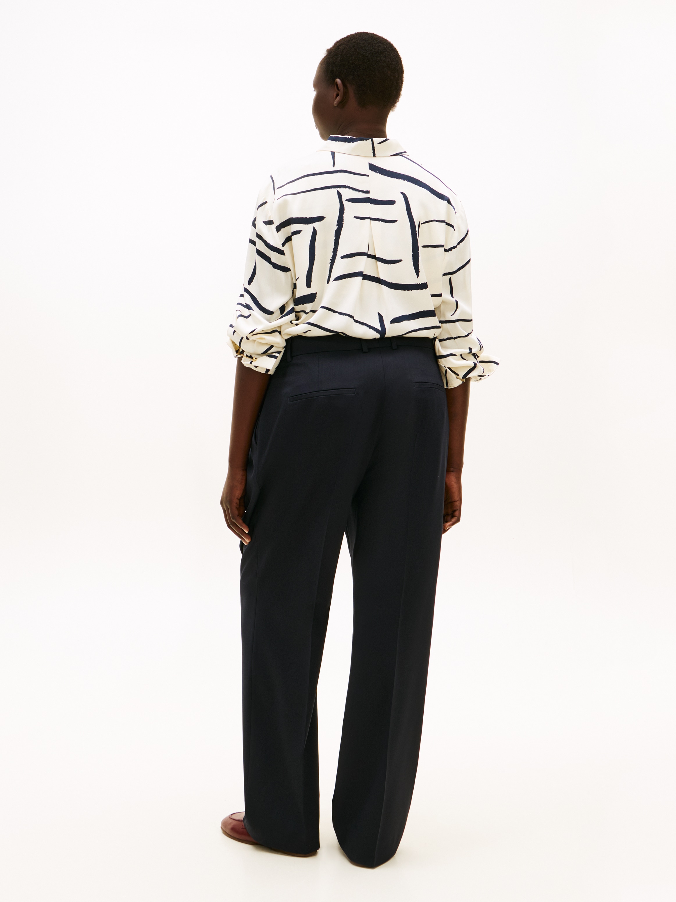 Tommy Hilfiger Curve Stoffhose »CRV TIMELESS WOOL STR PLEAT PANT«  in großen Größen, mit Wolle