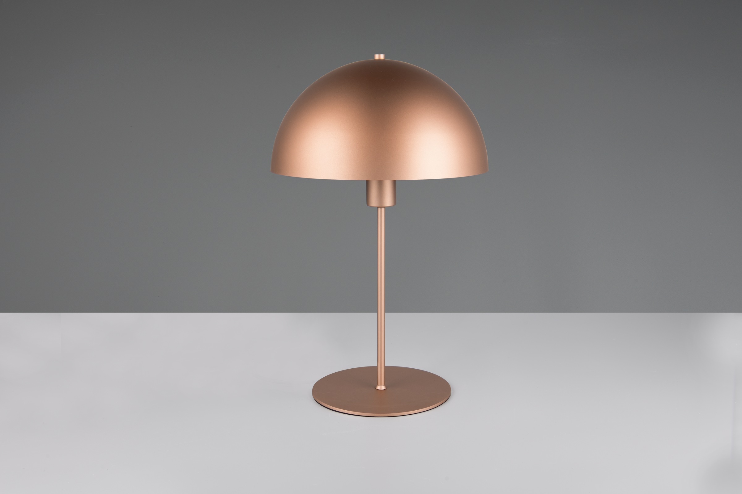 TRIO Leuchten Schreibtischlampe »NOLA, exkl. 1x E27 max 40W, Tischlampe mit Schnurschalter Höhe 45cm« E27 1 Stk. warmweiß - kaltweiß Ø 30cm, Nachttischlampe, 180cm Anschlusskabel, Leuchtmittel wechselbar