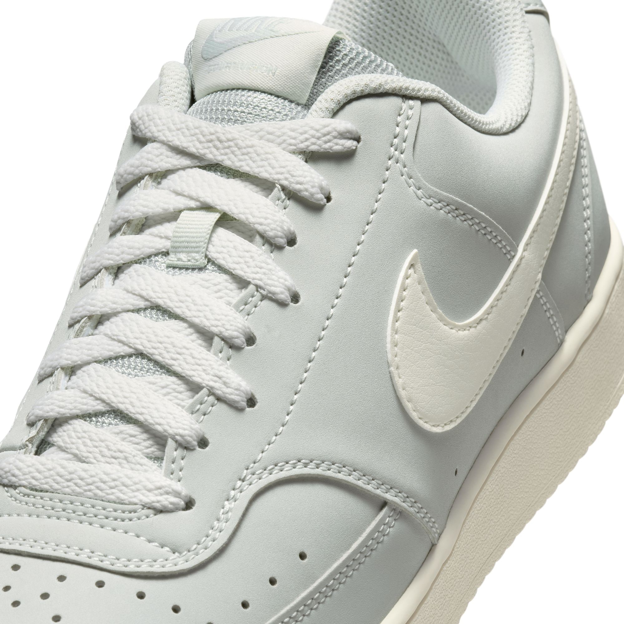 Nike Sportswear Sneaker »Court Vision Low«  inspiriert vom Design des Nike Air Force