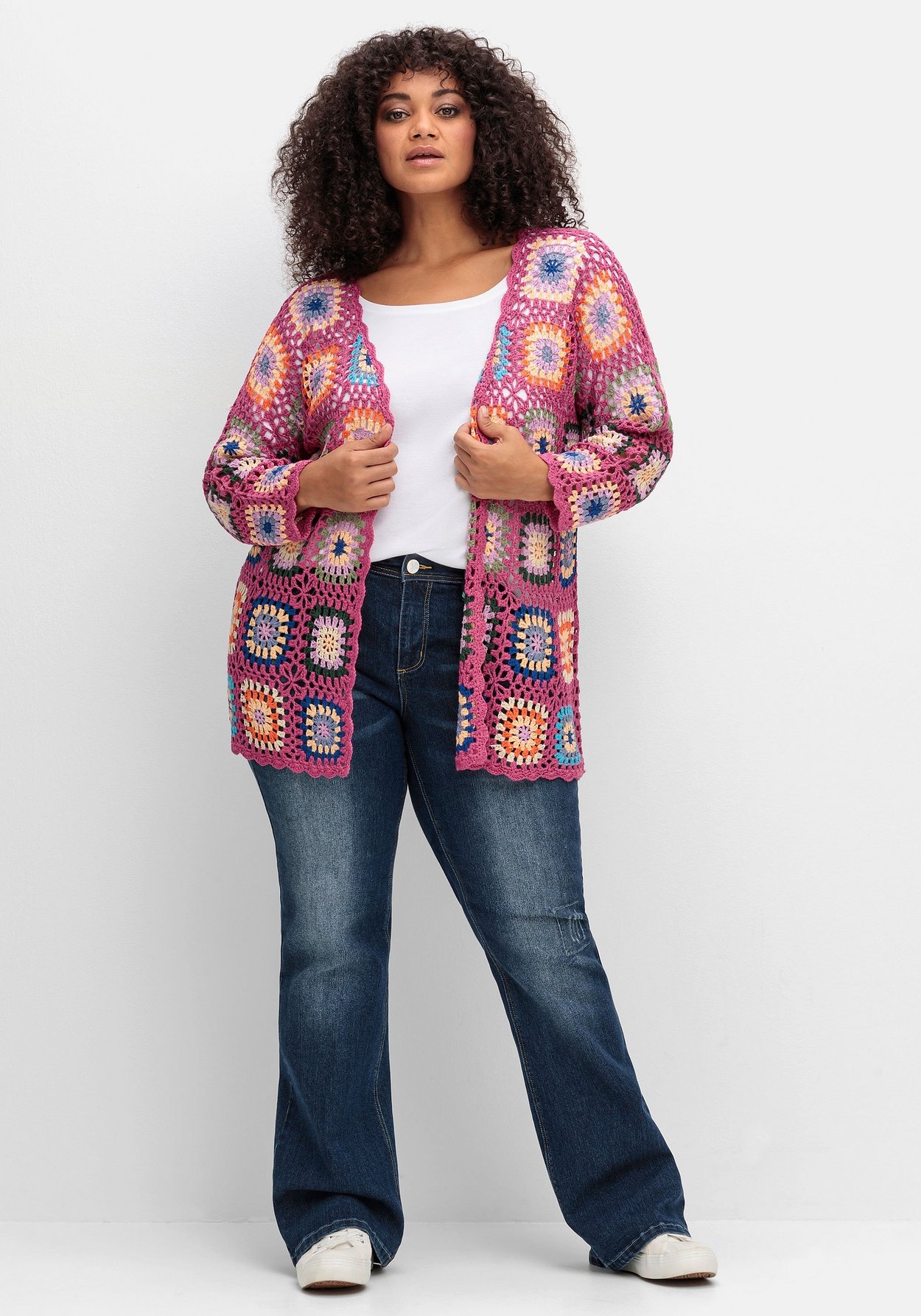 Sheego Cardigan »Strickjacke in Häkeloptik, mit Crochet-Muster«