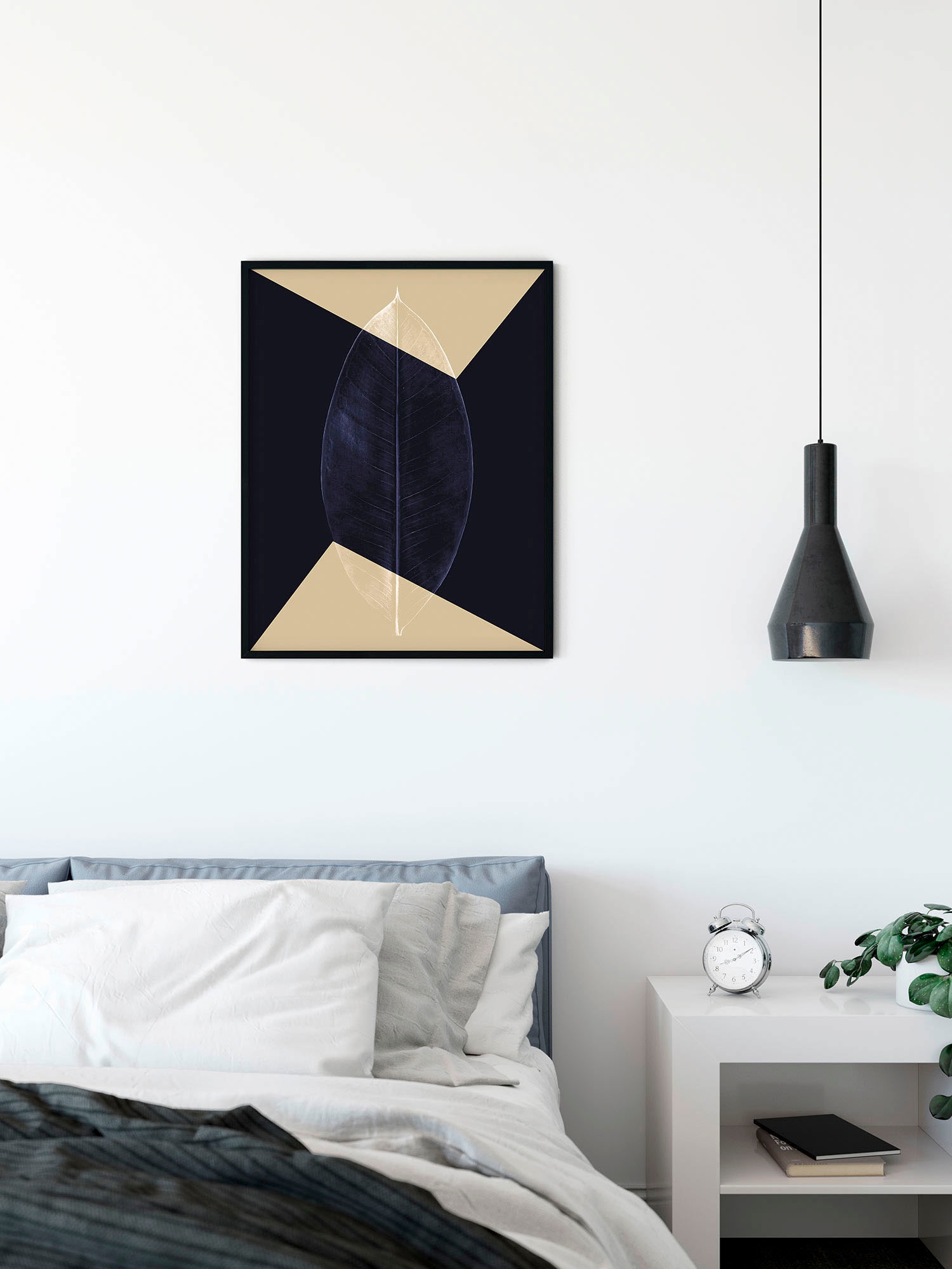Komar Wandbild »Lotus Theatre«, (1 St.), Deutsches Premium-Poster Fotopapier mit seidenmatter Oberfläche und hoher Lichtbeständigkeit. Für fotorealistische Drucke mit gestochen scharfen Details und hervorragender Farbbrillanz.