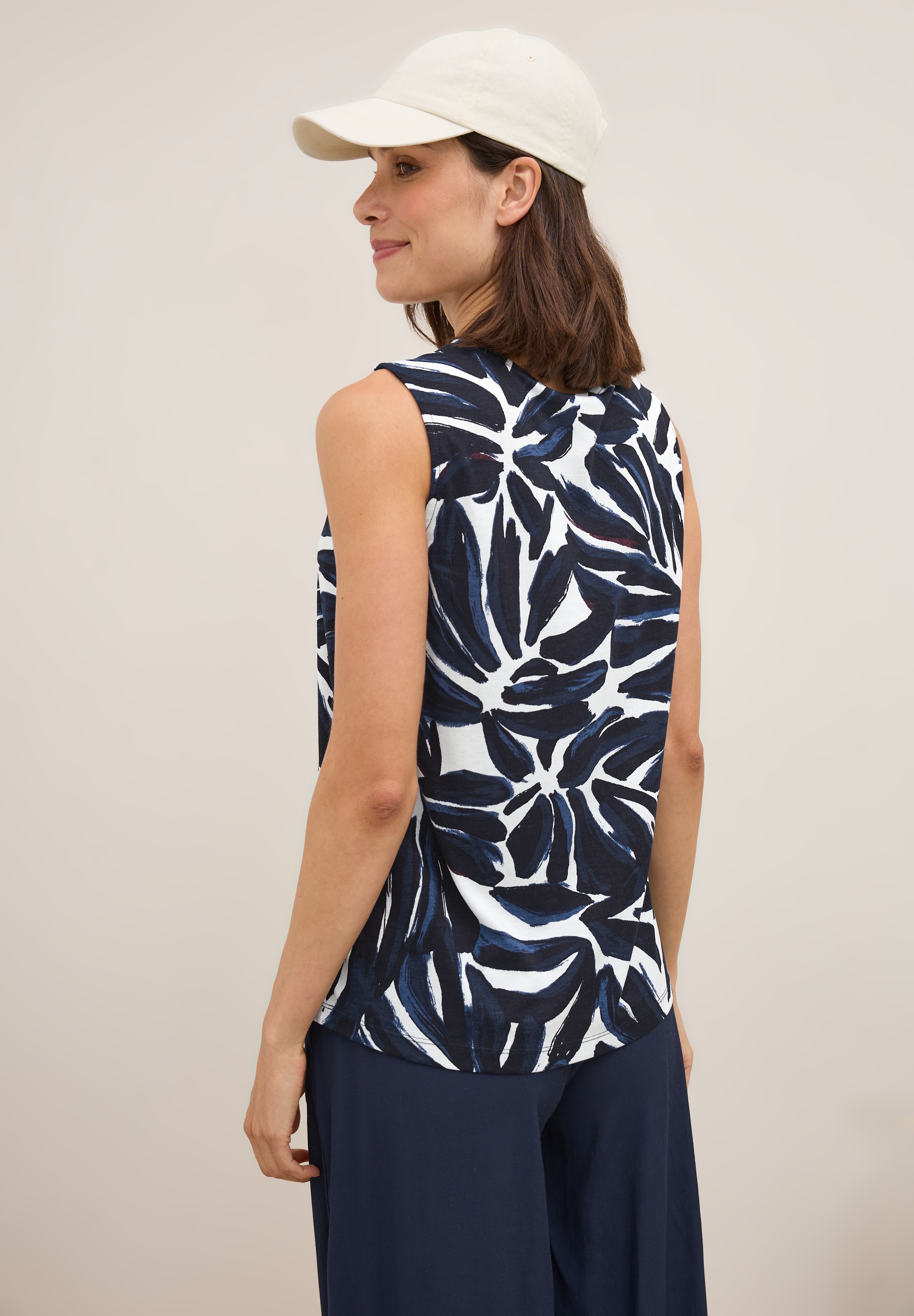 Cecil Shirttop, mit grafischem Muster und V-Ausschnitt