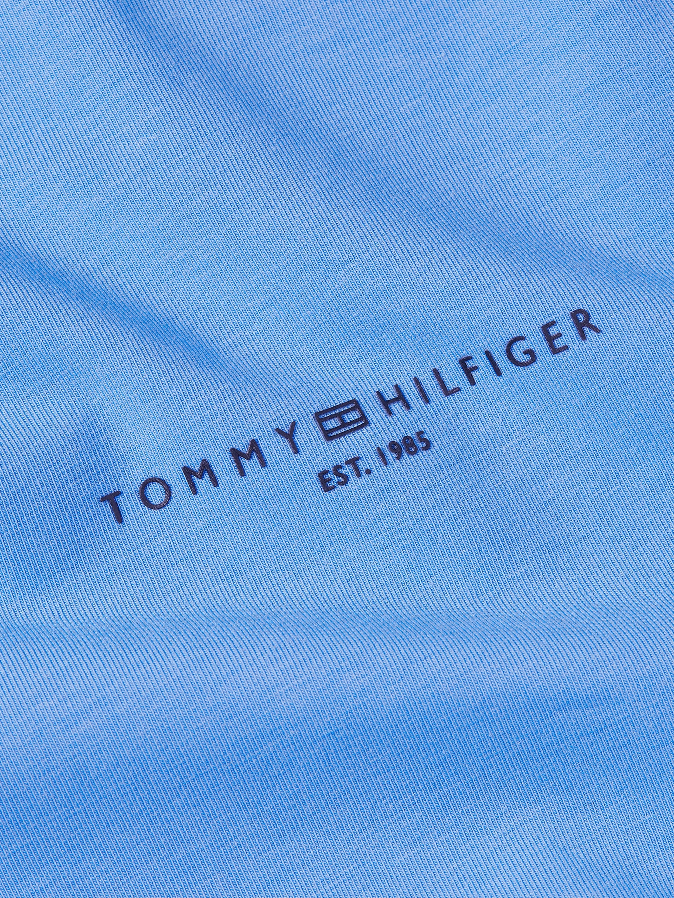 Tommy Hilfiger Rundhalsshirt »1985 REG MINI CORP LOGO C-NK SS«, mit Tommy Hilfiger Logoschriftzug und Bestickung