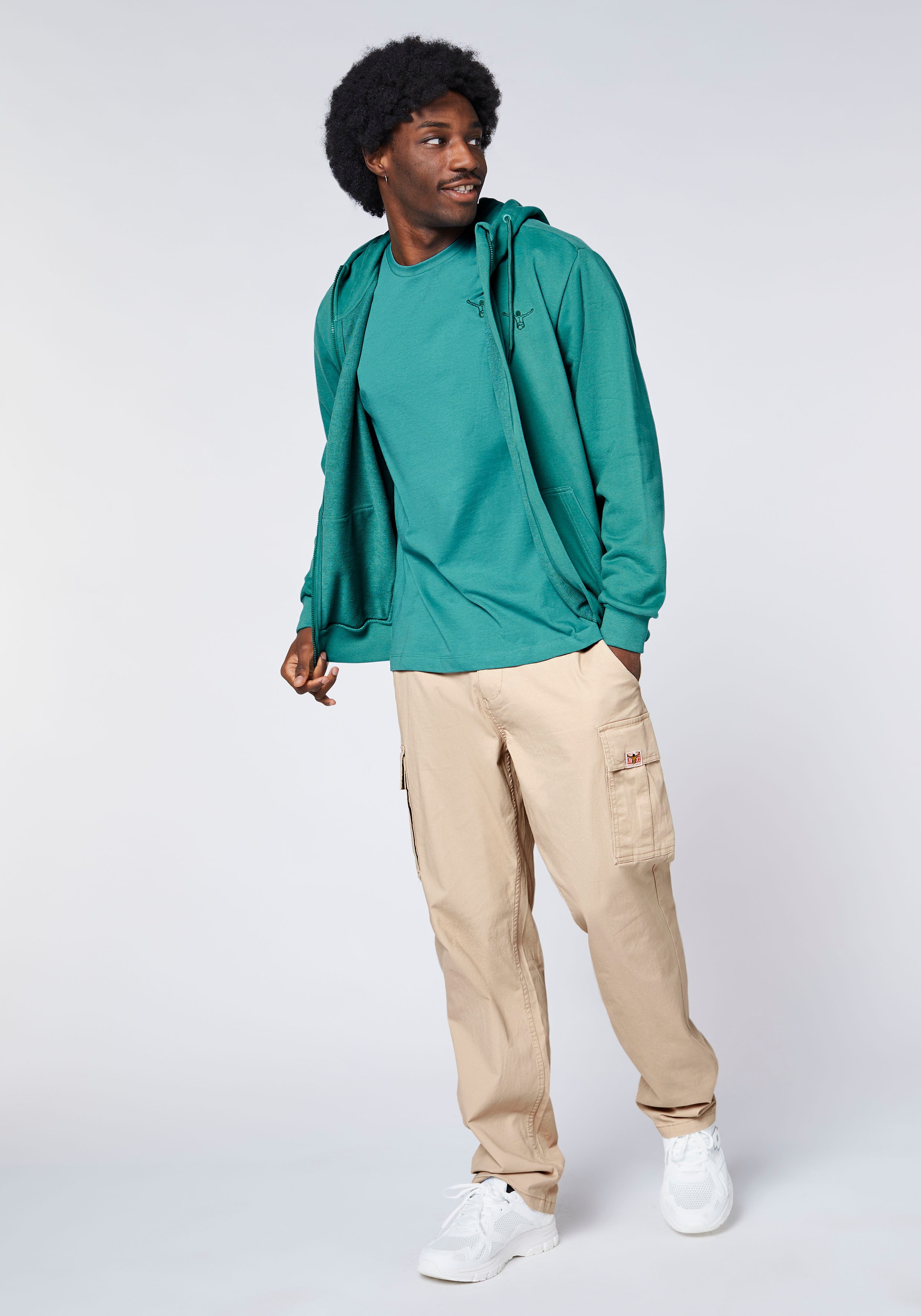 Chiemsee Kapuzensweatshirt , - mit gro&szlig;em, tonalen Rubberprint auf dem R&uuml;cken<br/>
