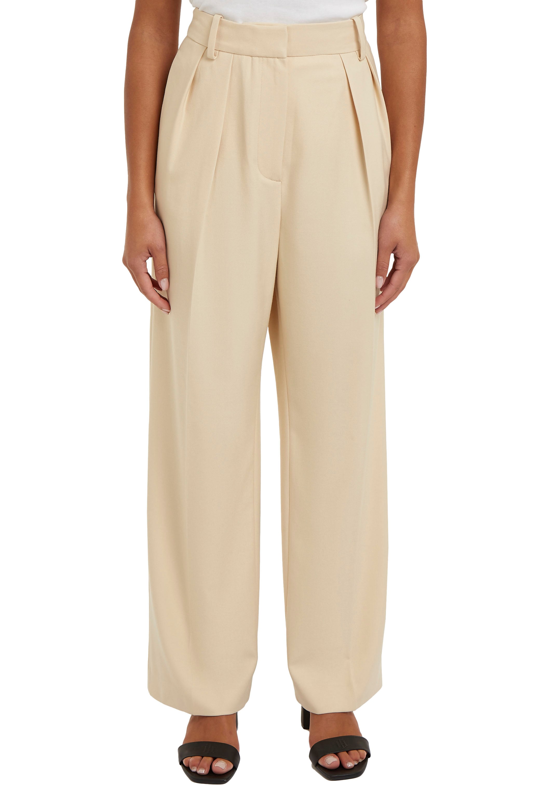 Tommy Hilfiger Webhose »MD CORE RELAXED STRAIGHT PANT«, mit Logostickerei auf der Rückseite