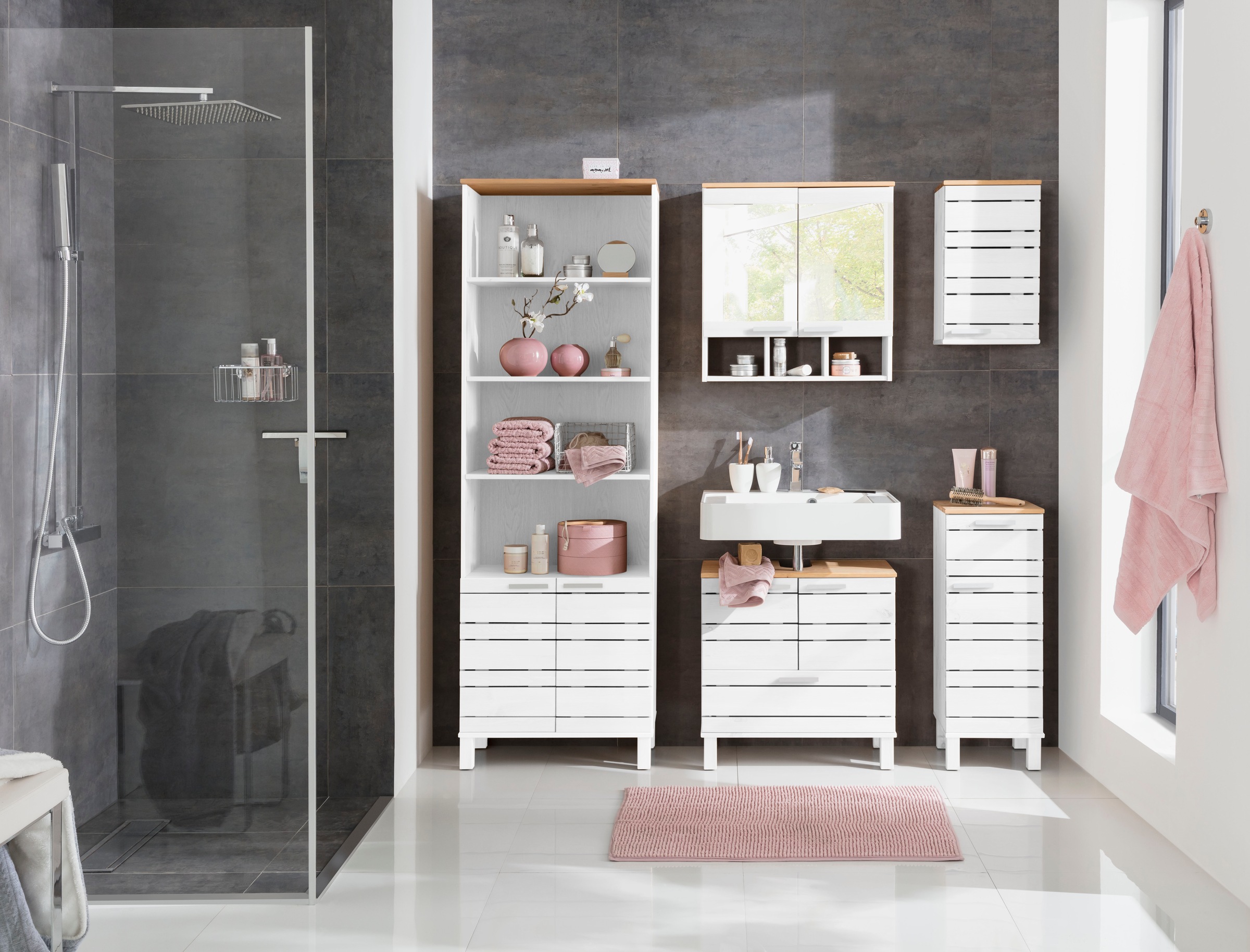 Home affaire Spiegelschrank »JOSIE«, Breite 60 cm, aus Massivholz, verstellbarer Einlegeboden, Metallgriffe