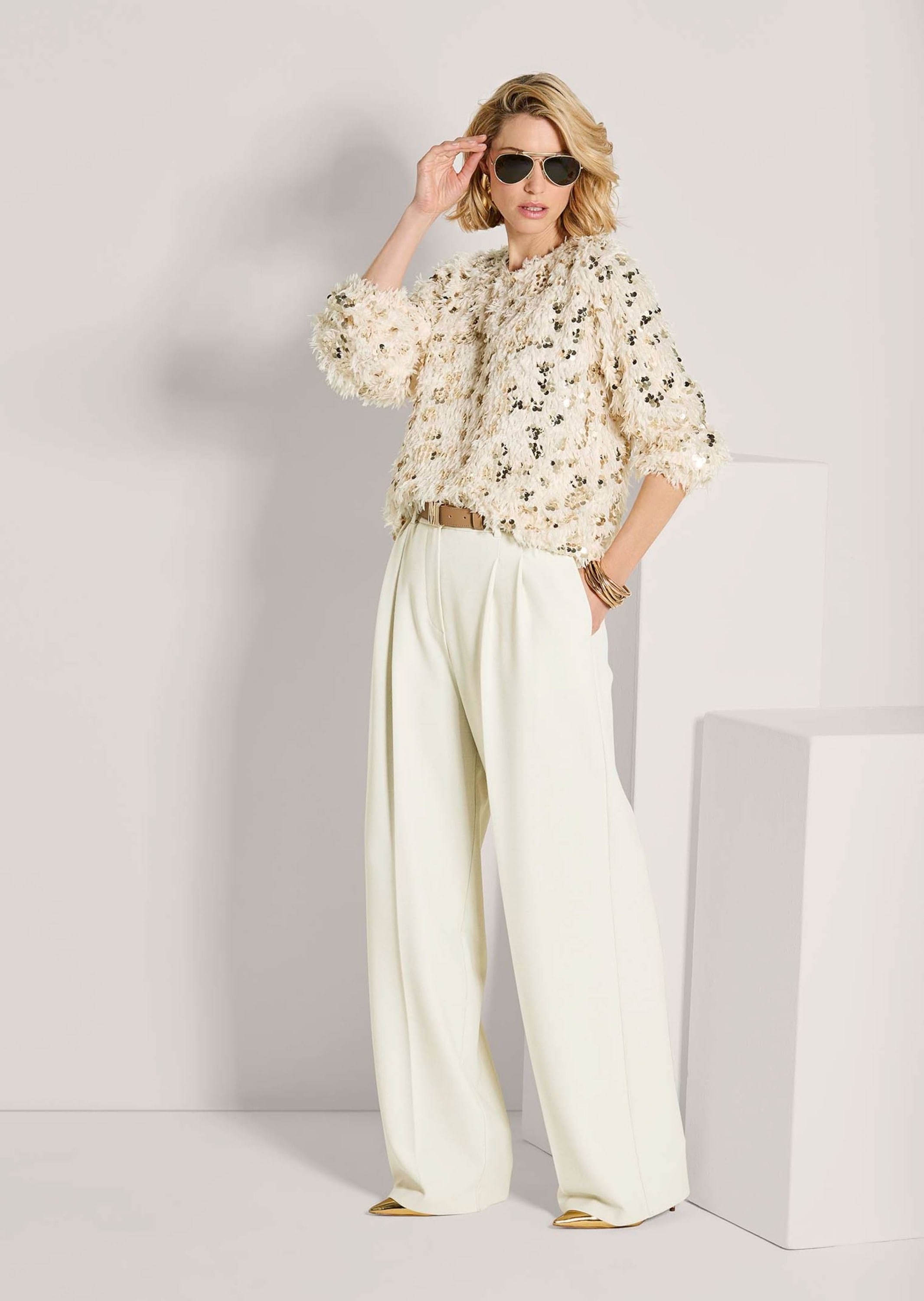 MADELEINE Langarmshirt »Sweatshirt Glitzersweatshirt mit Federn«