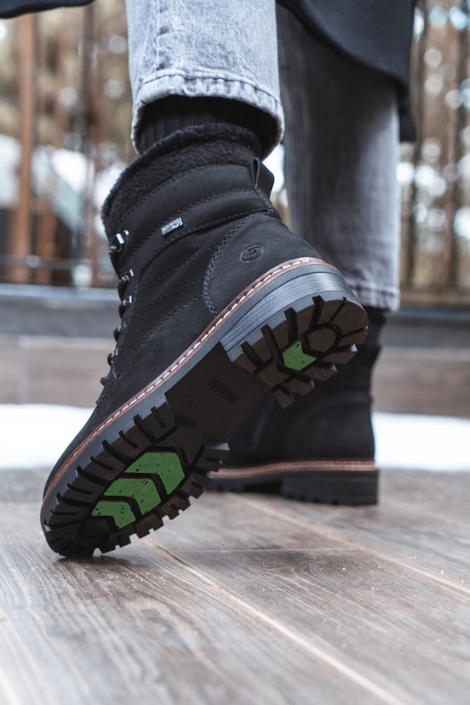 Remonte Winterstiefelette »Elisabeth Hurley-Collection«  Schnürboots mit wasserabweisender TEX-Membran und Fiber Grip