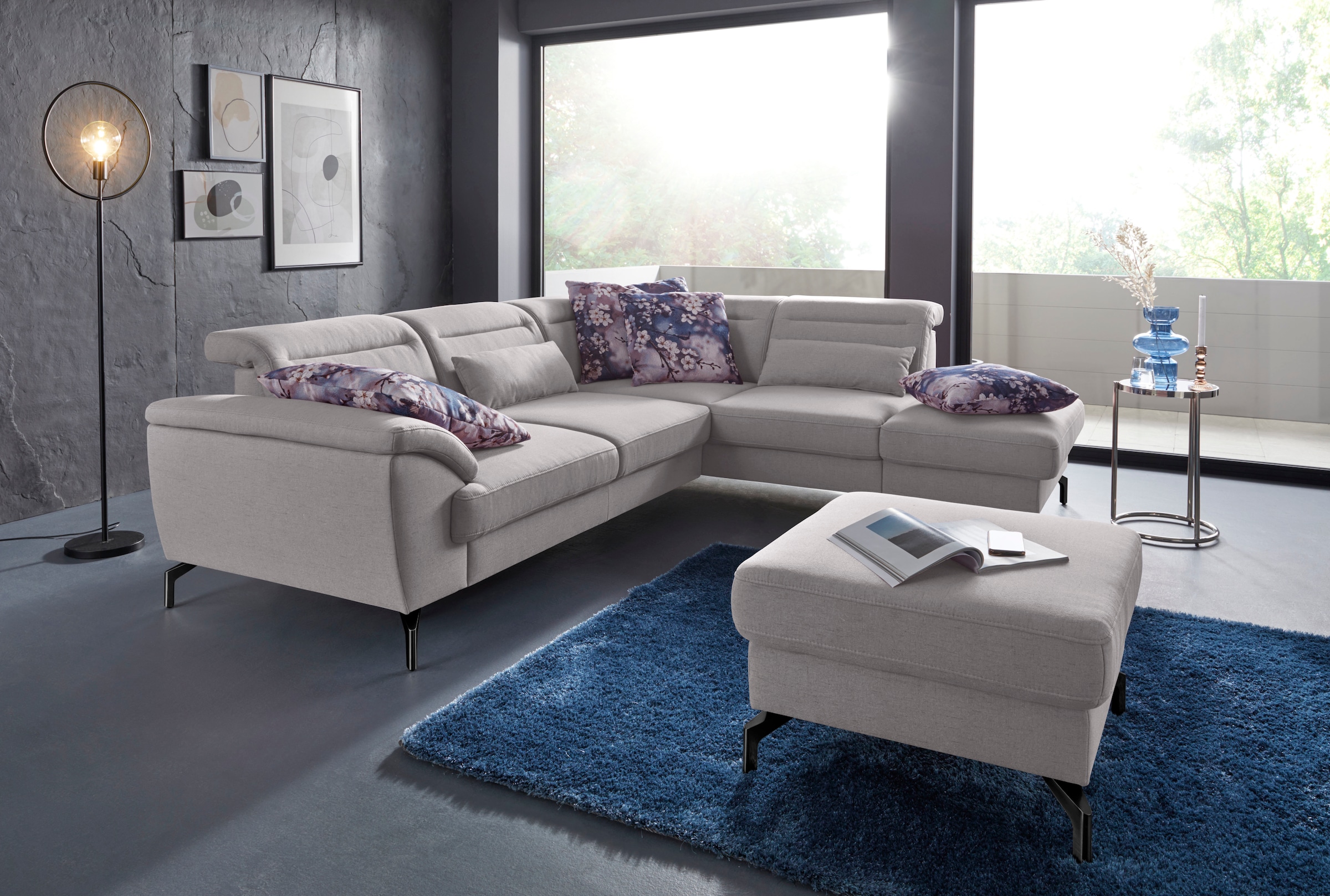 sit&more Ecksofa »Percy L-Form« 15 cm Fußhöhe, Sitztiefenverstellung, wahlweise in 2 Fußfarben