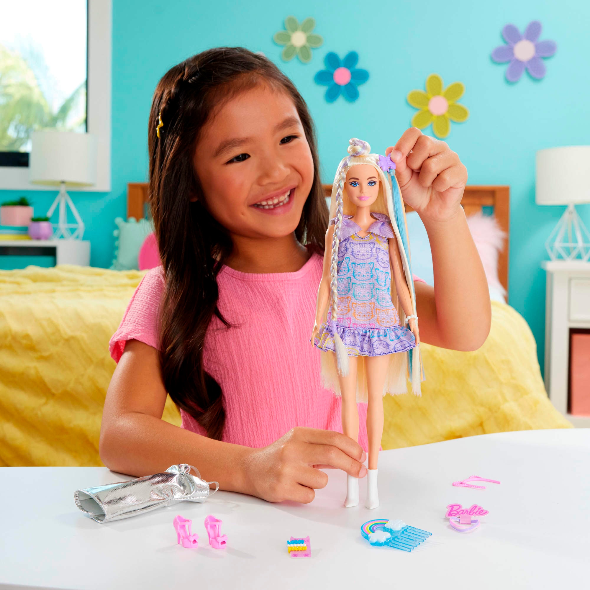 Barbie Anziehpuppe »Fun & Fancy, mit Accessoires, extra langem blondem Haar und 2 Looks«