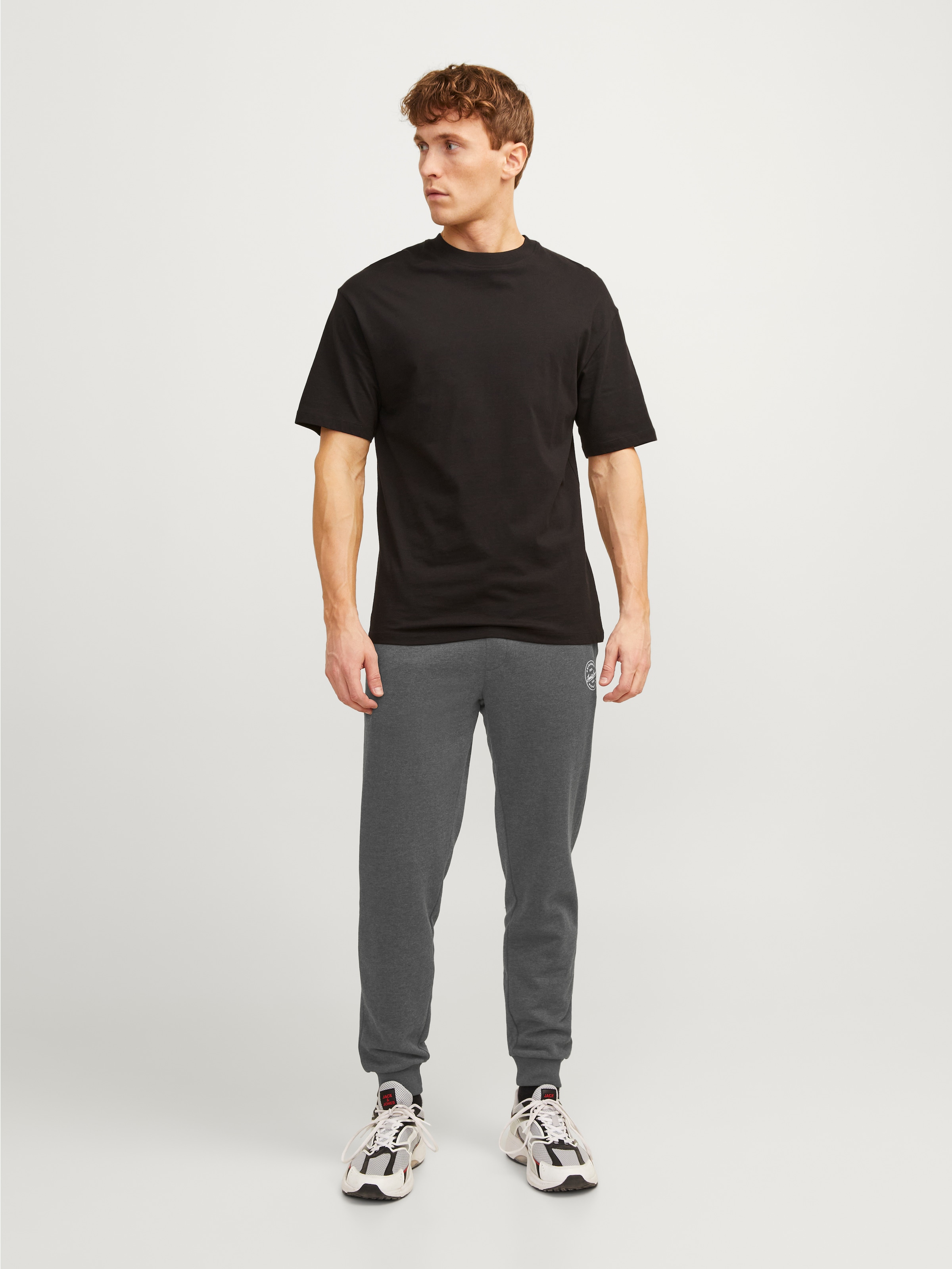 Jack & Jones Sweathose »JPSTGORDON Jogpants mit Kordelzug und bequemem Schnitt«  unifarben, modisch, bequem, Baumwolle