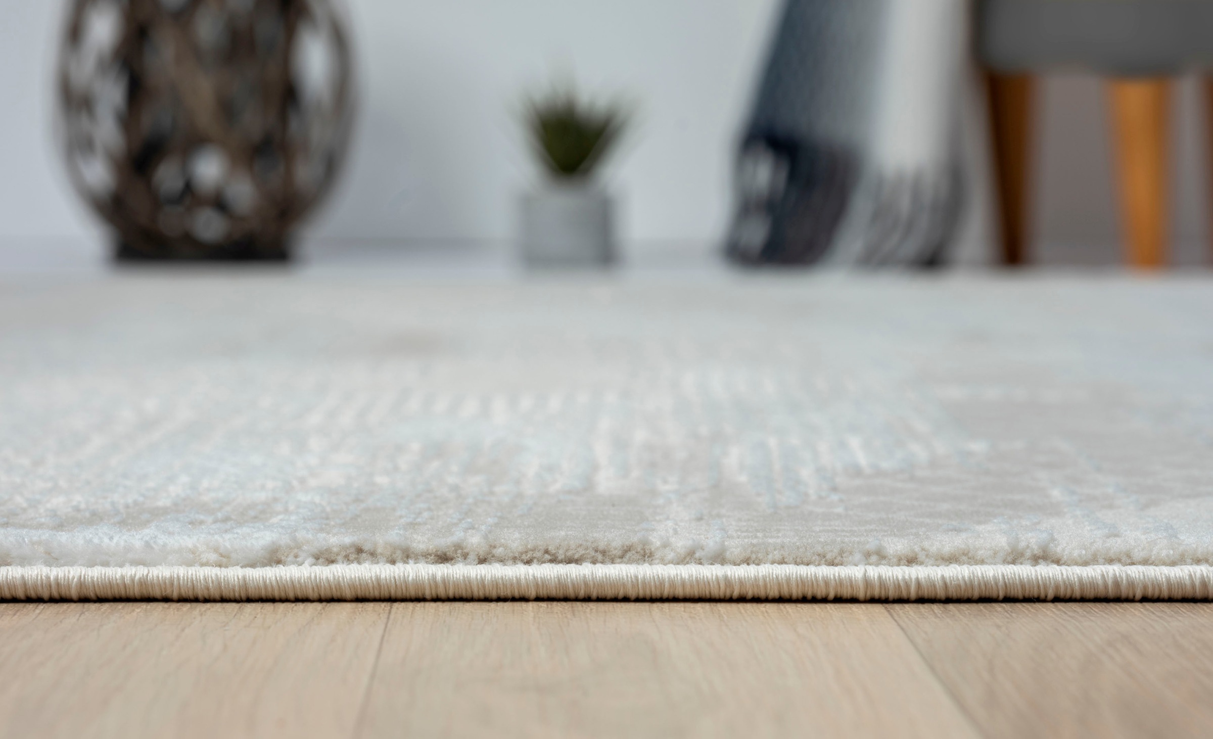 Myflair Möbel & Accessoires Teppich »My Life Lagerräumung«, rechteckig, 10 mm Höhe, Kurzflor, Retro-Style, besonders weich durch Microfaser, mit Fransen