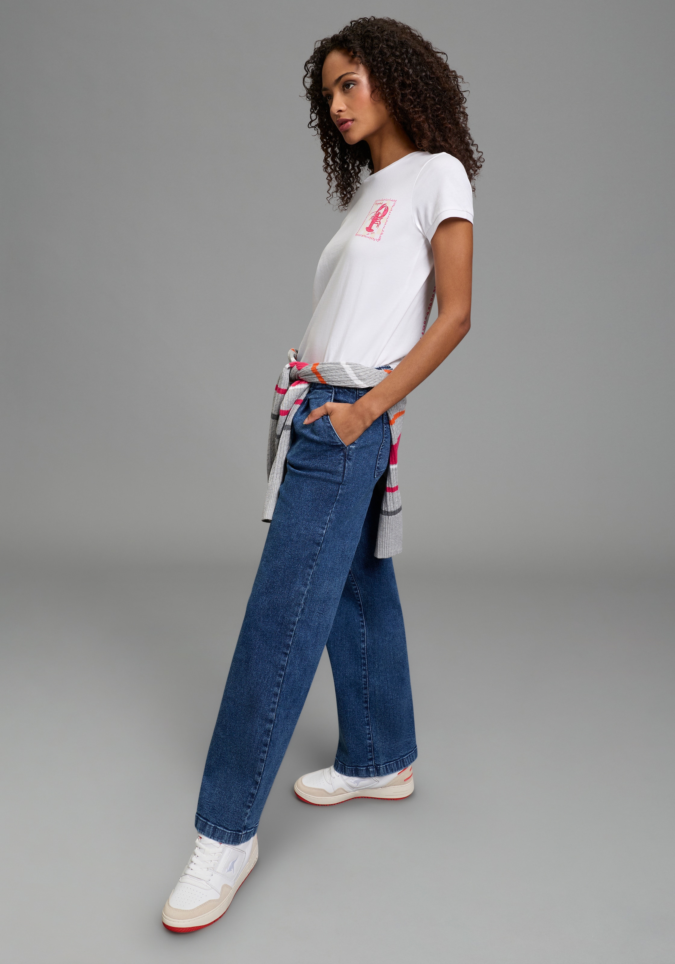 KangaROOS T-Shirt schmaler Schnitt, Kurzarm, mit Rundhalsausschnitt