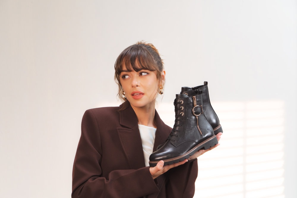 Remonte Schnürstiefelette  Schnürboots, Casual-Stiefelette, Blockabsatz, mit großer Zierschließe