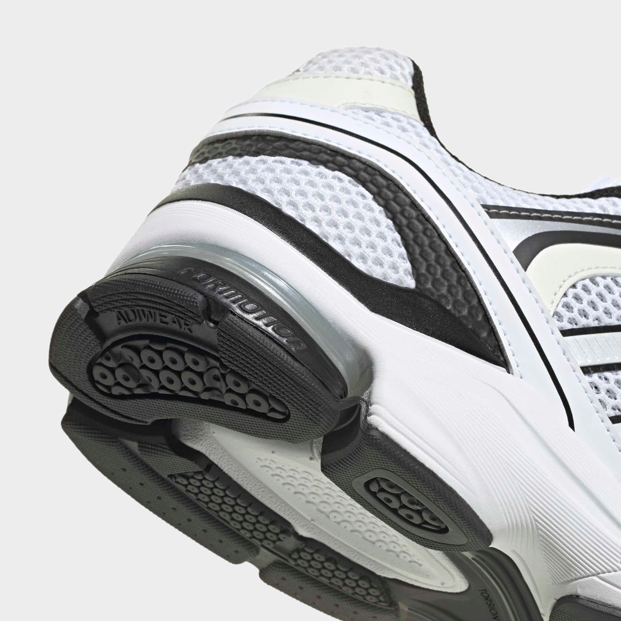 adidas Sportswear Sneaker »SPIRITAIN 2000«  inspiriert vom Design des adistar control