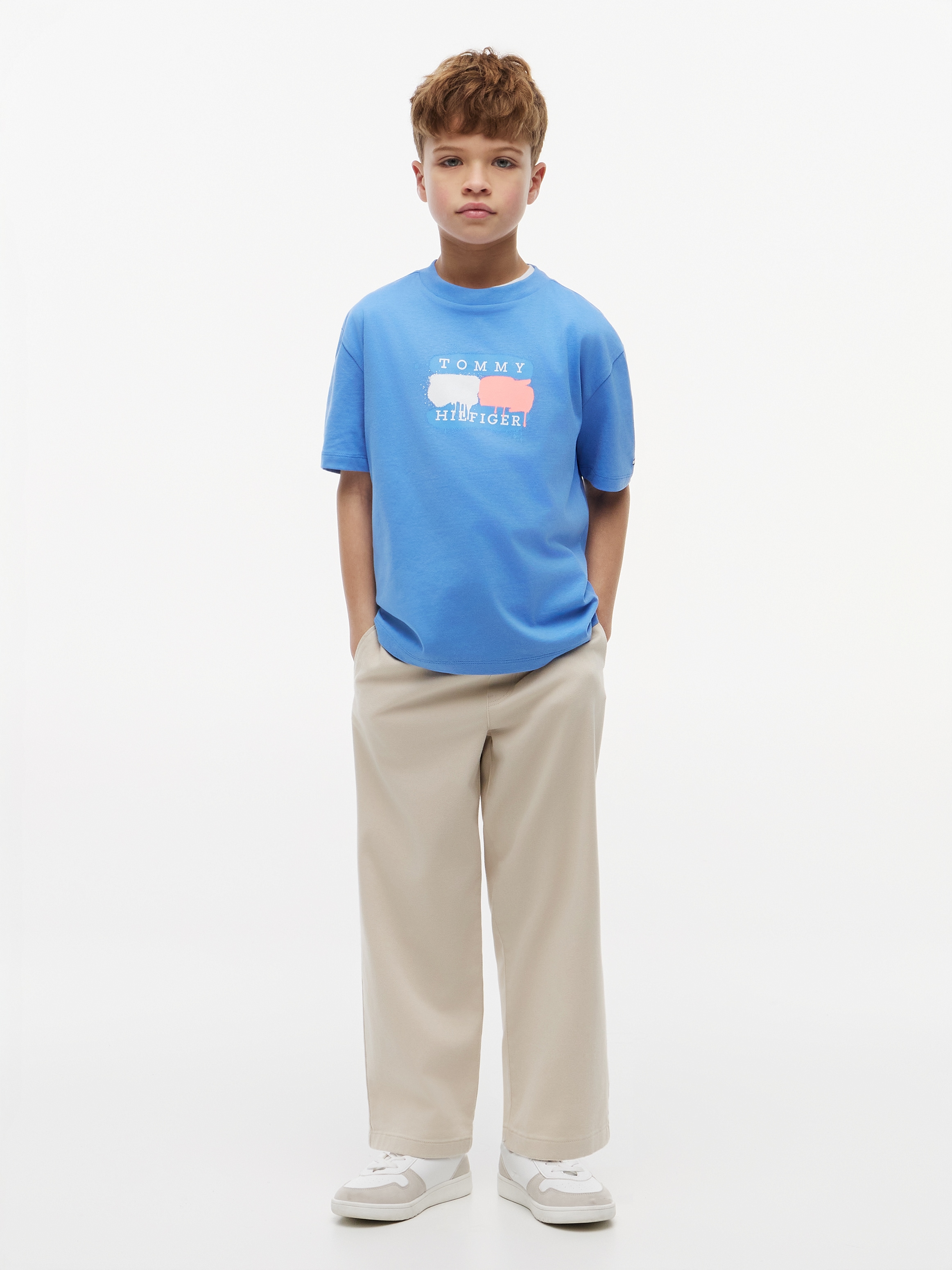 Tommy Hilfiger T-Shirt für Kinder bis 16 Jahre, Graffiti-Druck, Regular Fit
