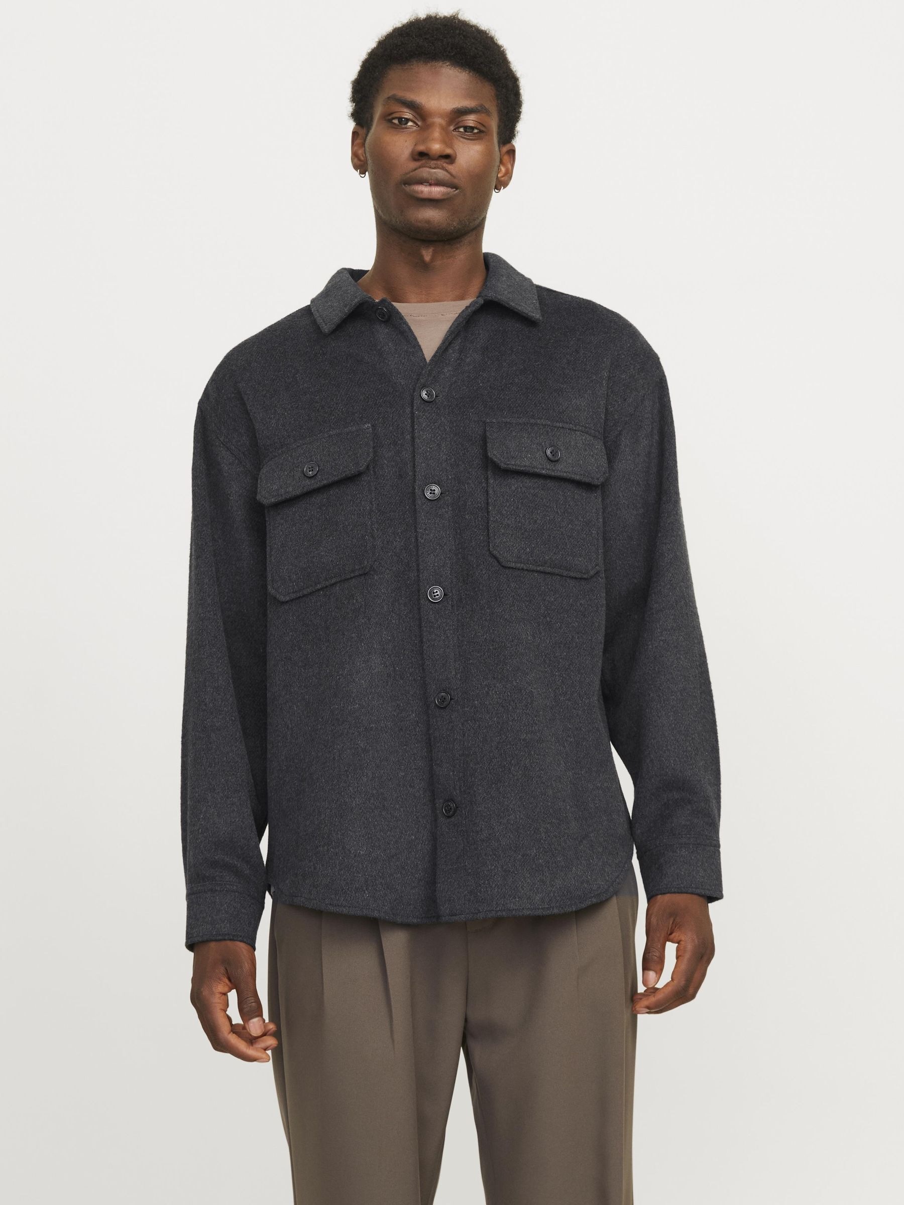 Jack & Jones Langarmhemd »JJEBRADLEY OLLIE OVERSHIRT LS NOOS«, mit Brusttaschen