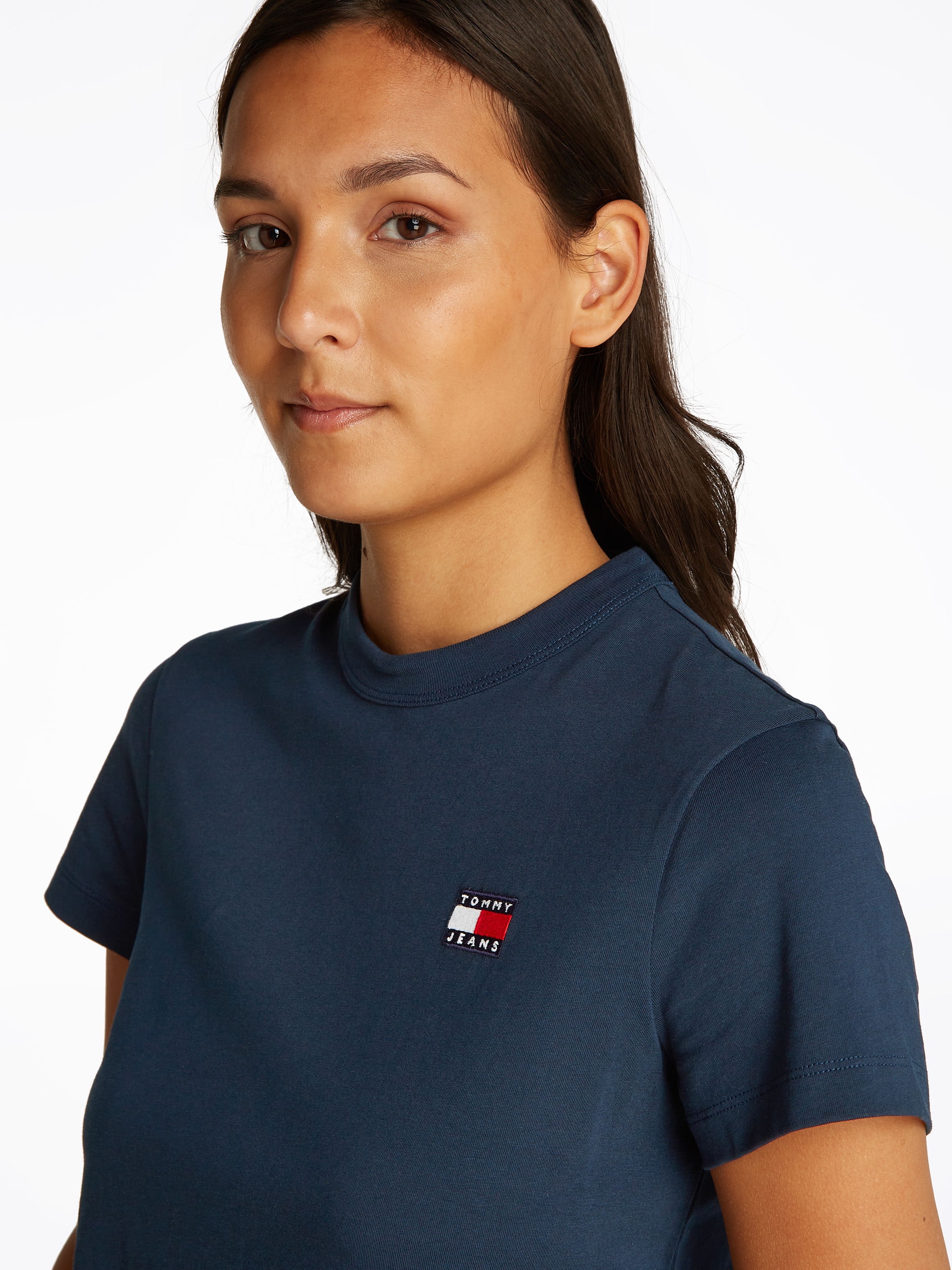 Tommy Jeans T-Shirt »TJW REG BADGE TEE«, mit Logo-Badge