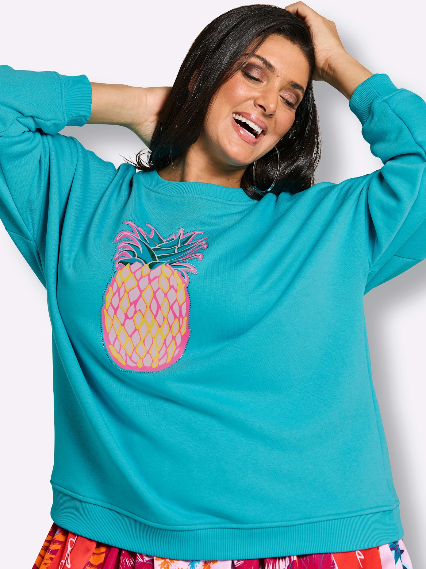   Sweatshirt

