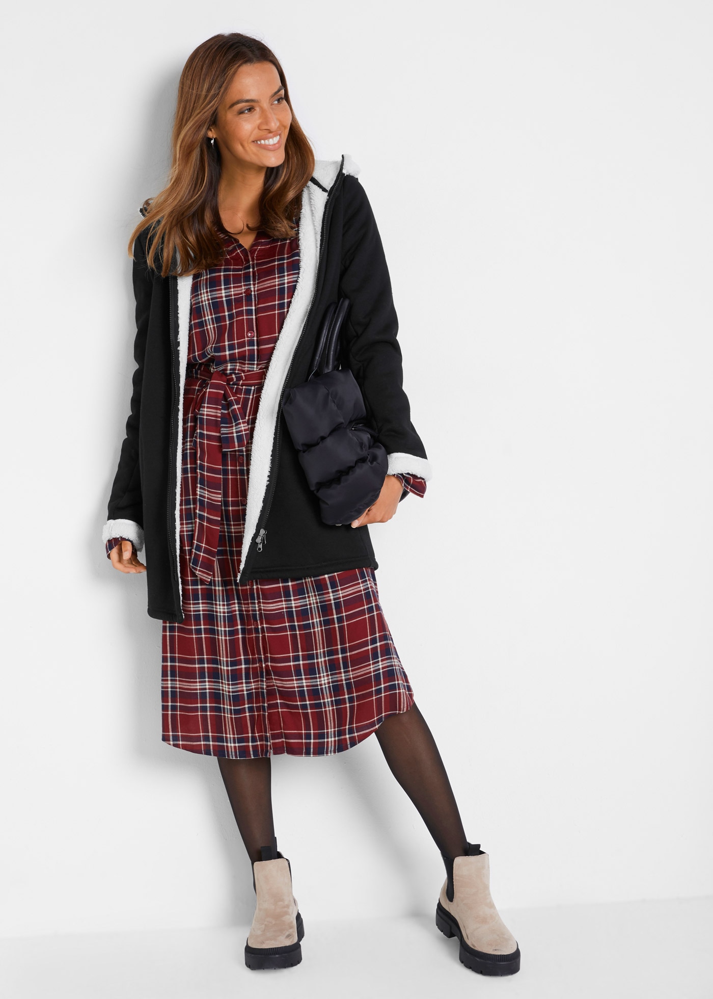 bonprix Kapuzensweatjacke »Kapuzen-Sweatjacke mit Teddyfell« Kapuzen-Sweatjacke mit Teddyfell