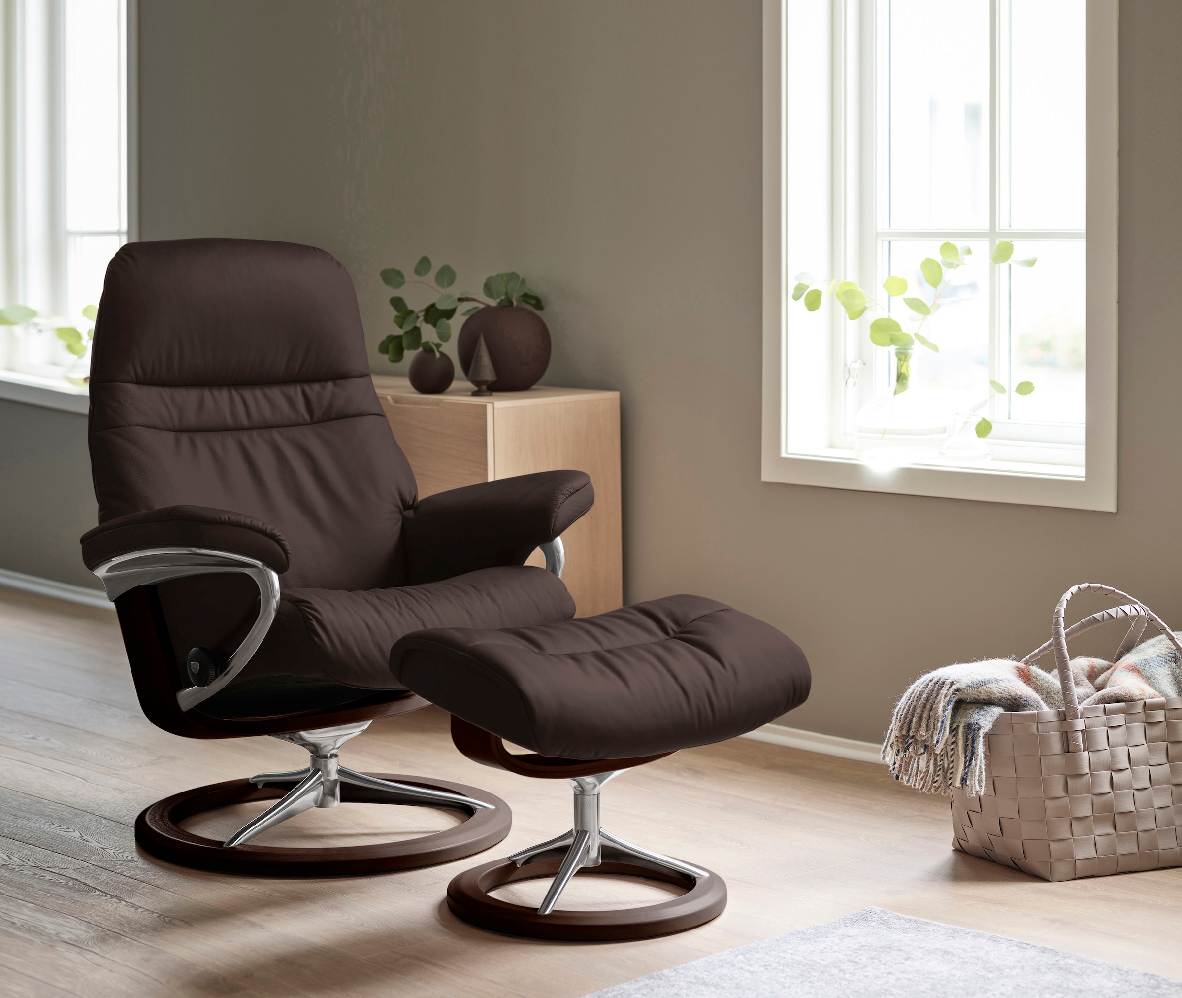 Stressless® Relaxsessel »Sunrise«, (Set, Relaxsessel mit Hocker), mit Signature Base, Größe L, Gestell Braun