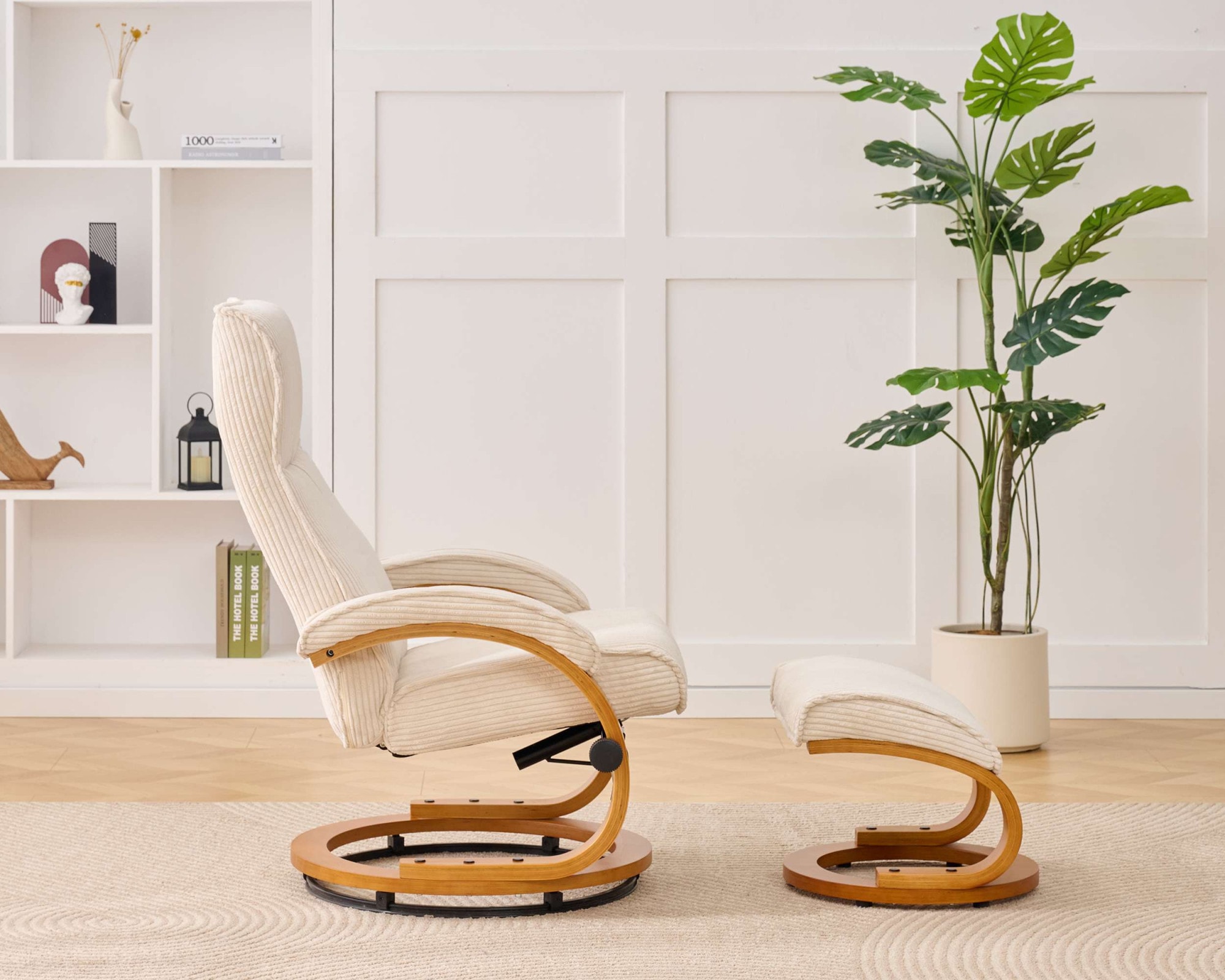 OTTO home Relaxsessel »mit Hocker PARIS neu: Cord - OTTO. Verlässliche Qualität.« Set, bestehend aus Sessel und Hocker, 2 Stk. tlg. manuelle Relaxfunktion mit Drehfunktion, neu: Cord-Bezug