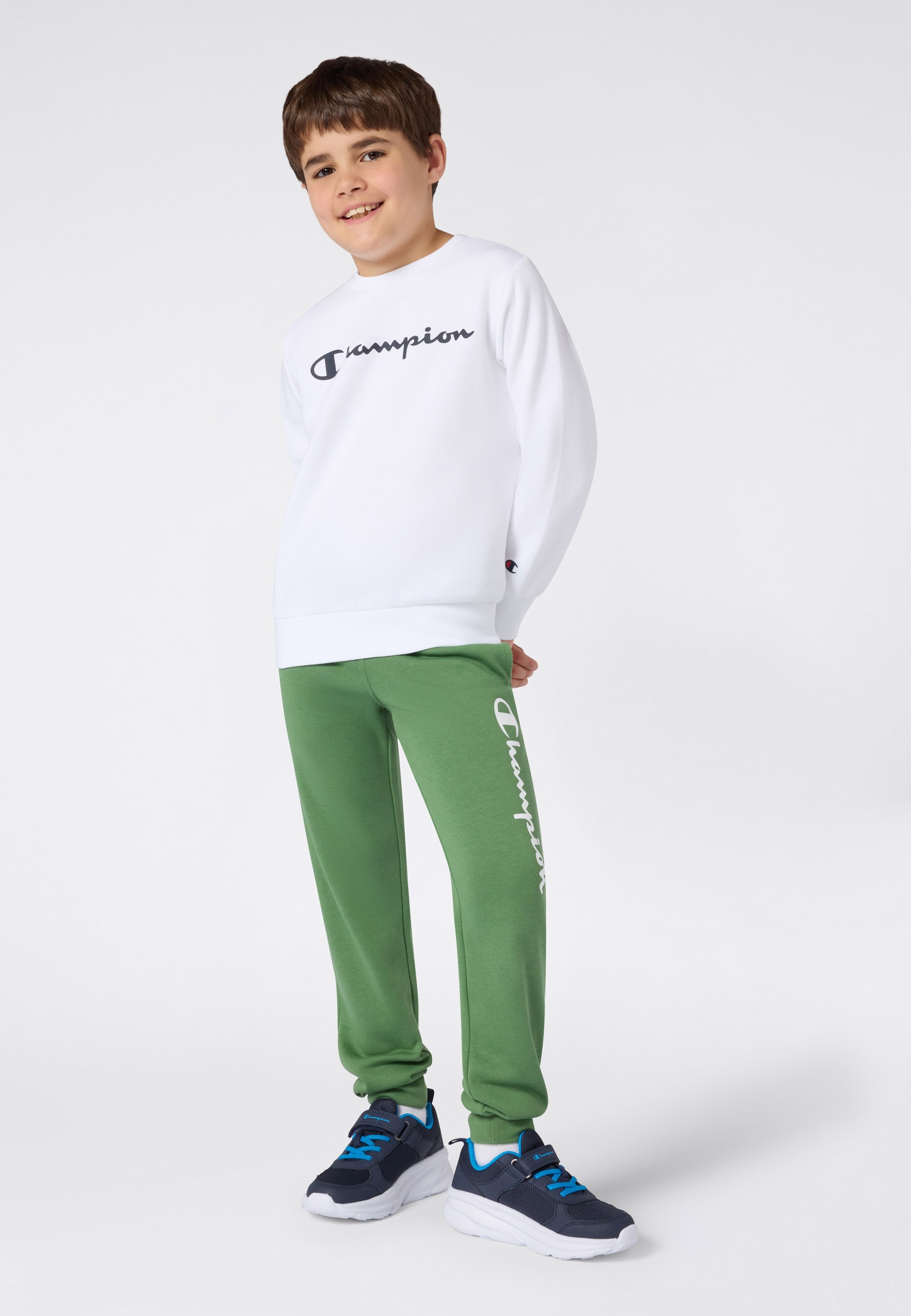 Champion Sweatshirt »SPORTWEAR CREWNECK Standard Fit«, für Kinder, sportlicher Stil, Rundhalsausschnitt, ohne Verschluss
