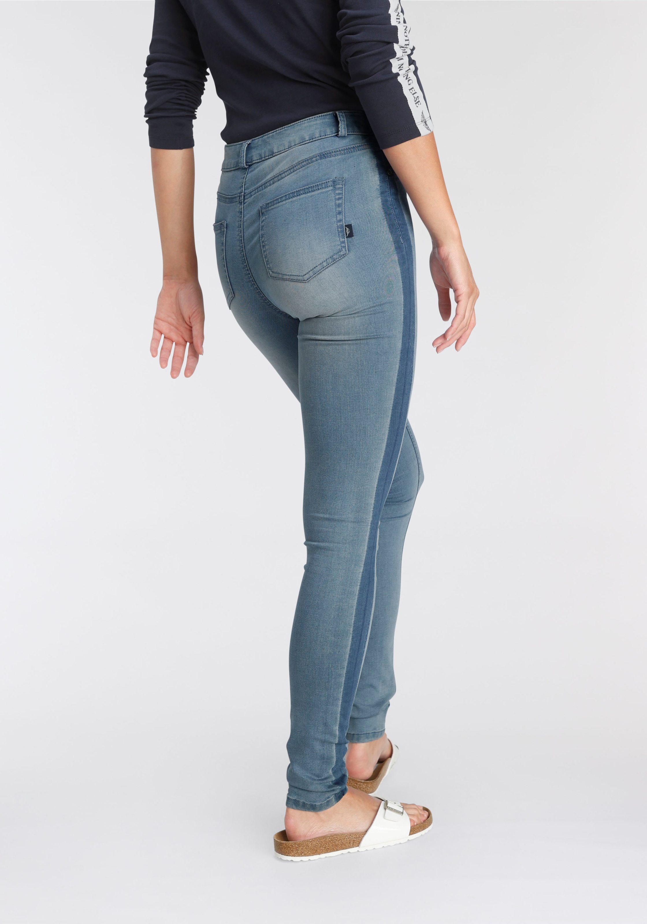 Arizona Skinny-fit-Jeans »Ultra Stretch«, High Waist mit seitlichem  Streifen bei OTTO