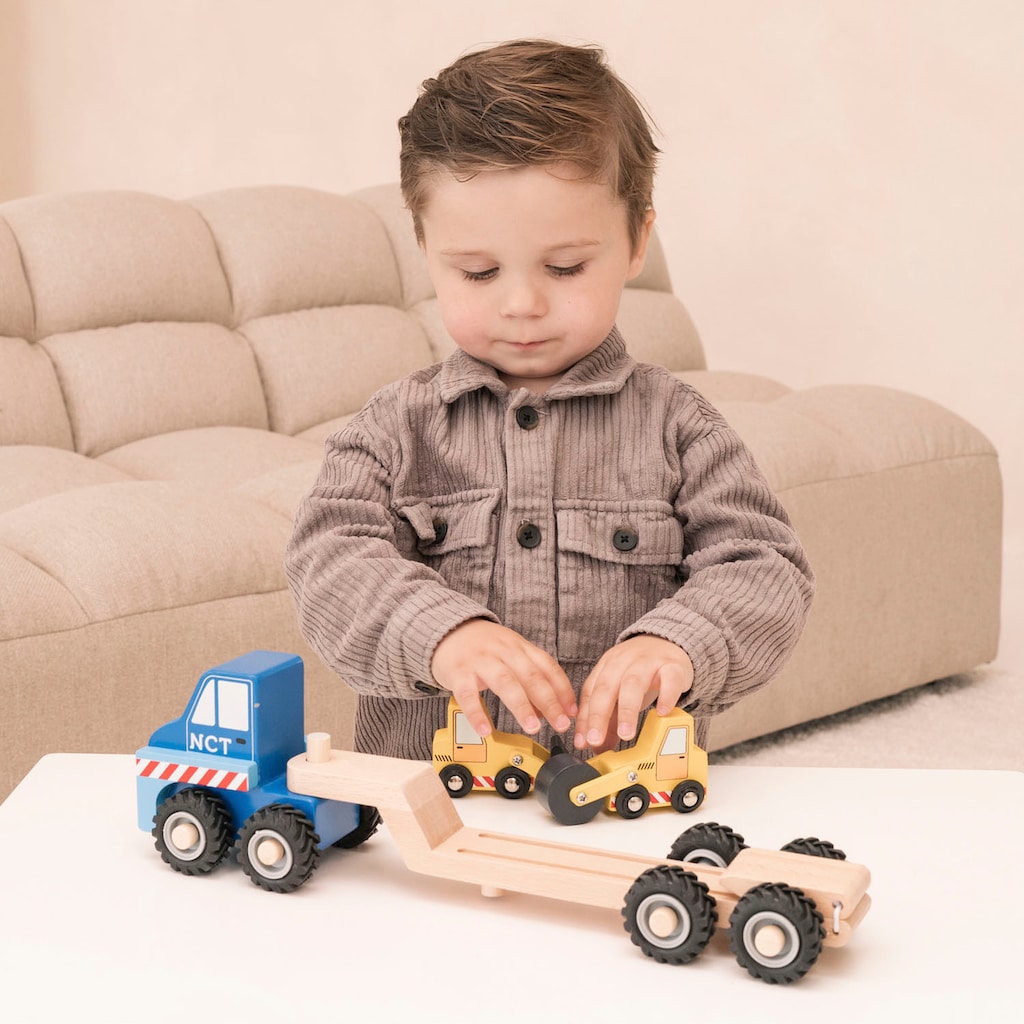 New Classic Toys® Spielzeug-Transporter »Holzspielzeug, First Driver - Autostransporter«, (Set)