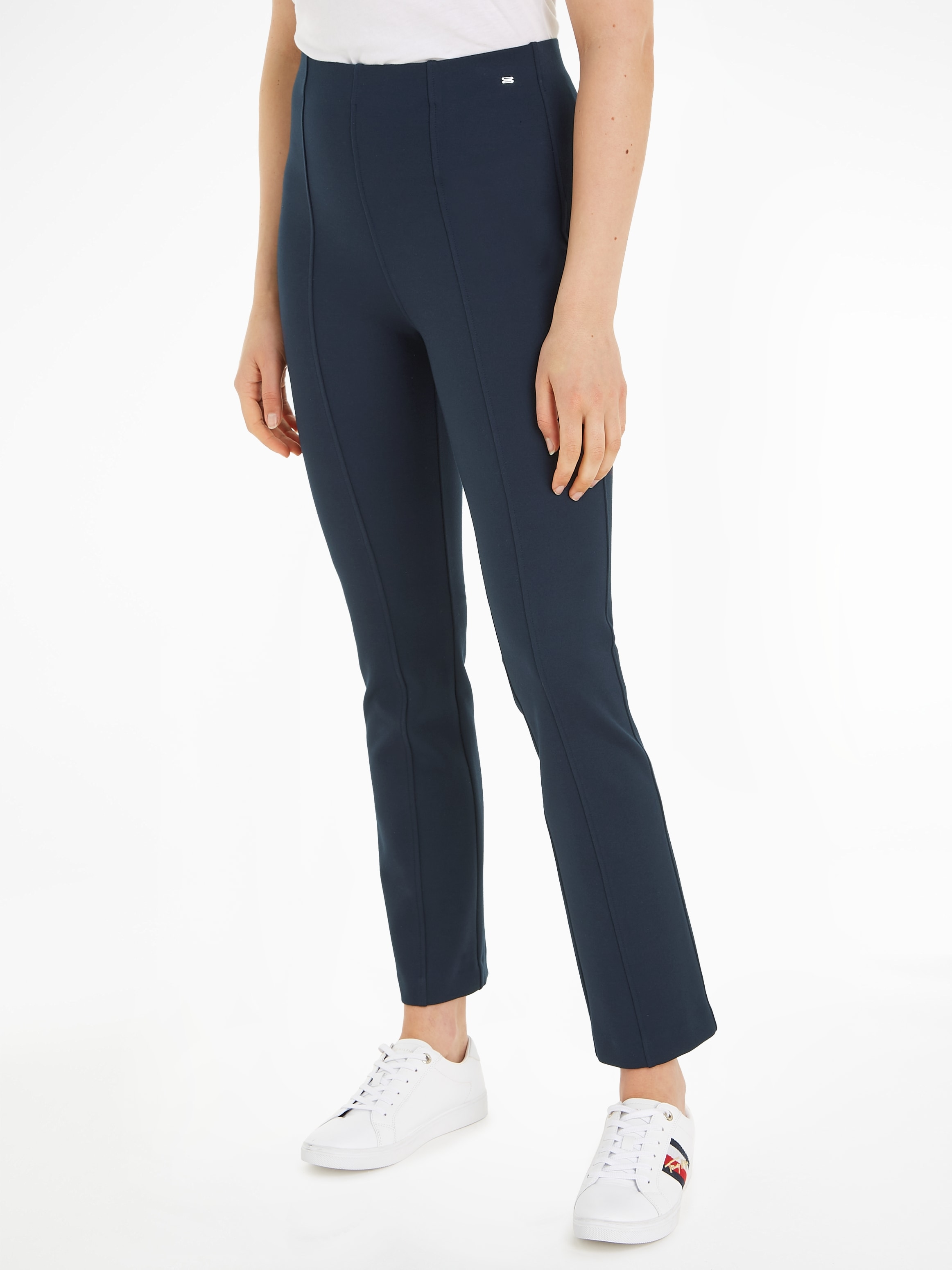 Strickhose »SLIM ELEVATED KNITTED PANT«, mit Metall-Markenlabel