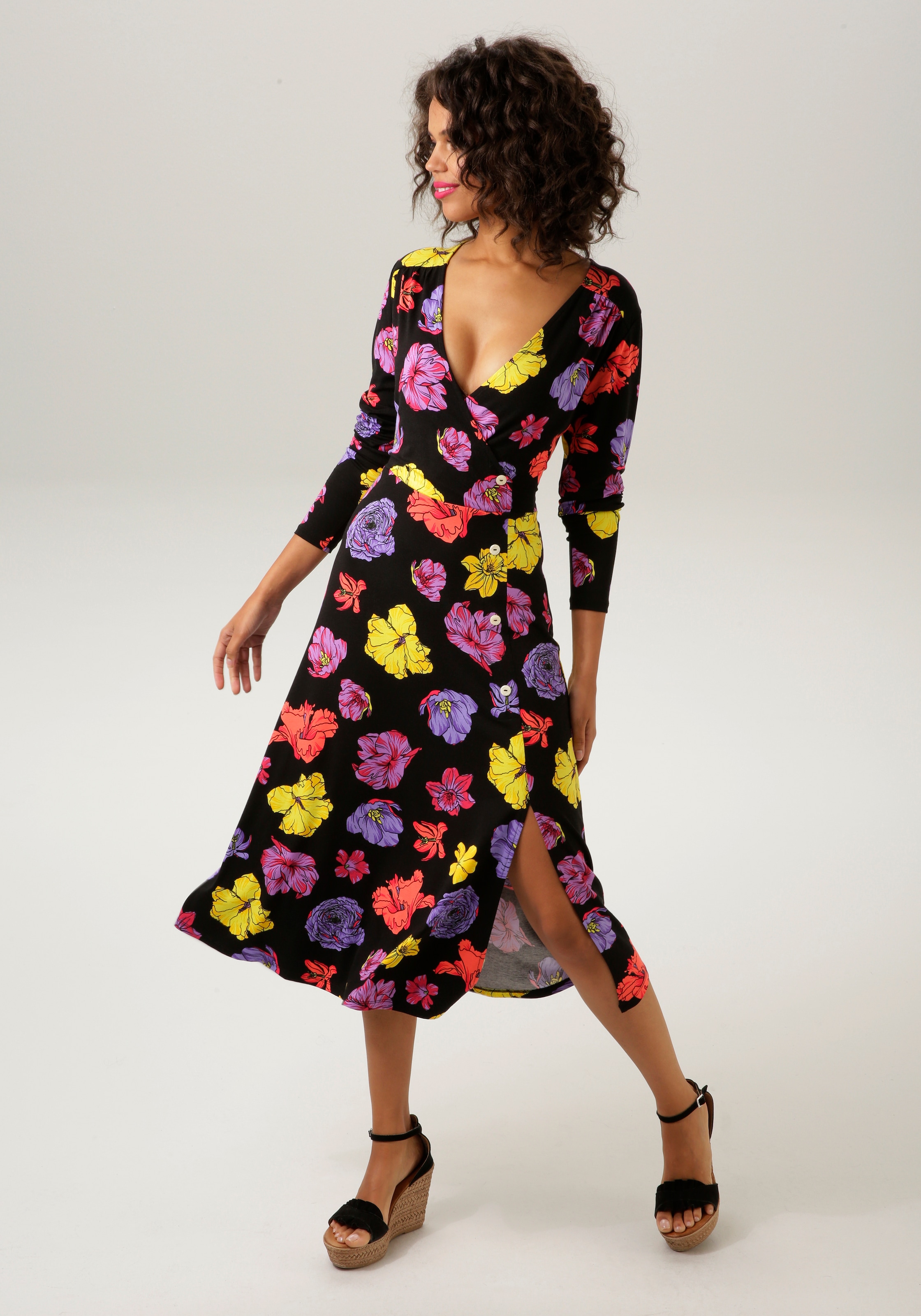 Aniston CASUAL mit farbenfrohen - im kaufen Shop OTTO bedruckt Online KOLLEKTION NEUE Jerseykleid, Blüten