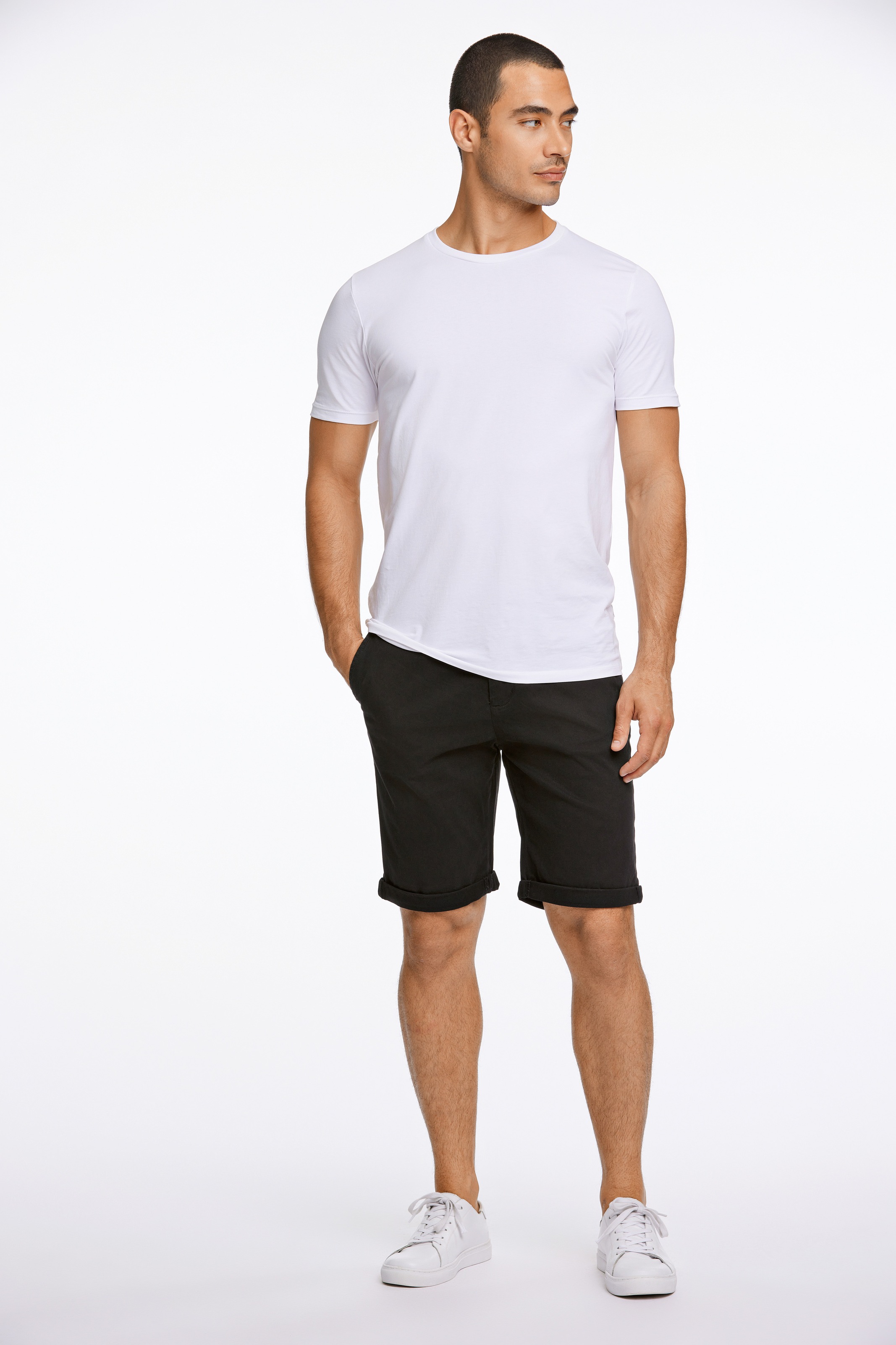 LINDBERGH Chinoshorts, (2 tlg.), mit Gürtel und Stretch