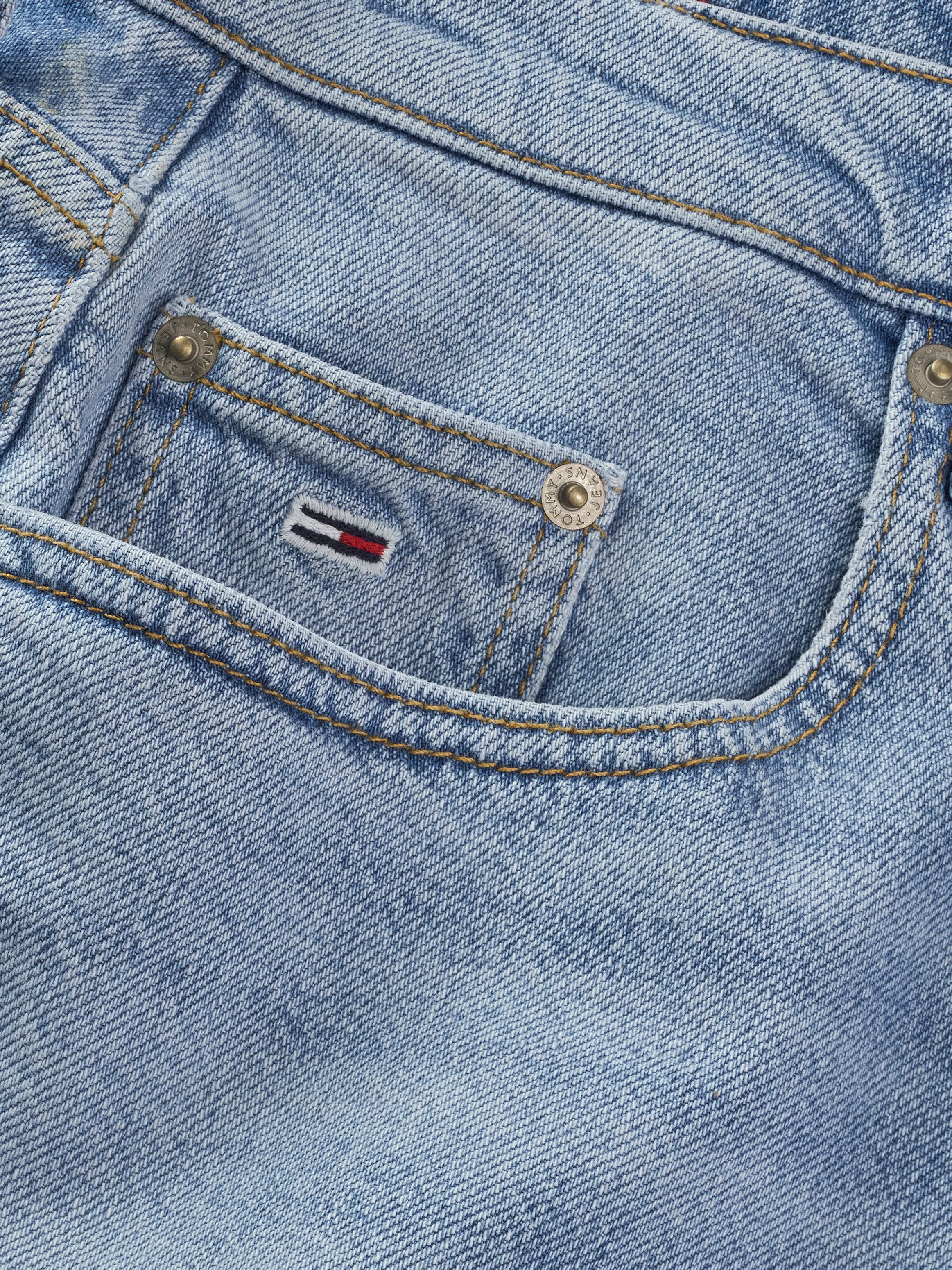 Tommy Jeans Loose-fit-Jeans »CHARLIE MR LOOSE WD«, mit Logostickerei