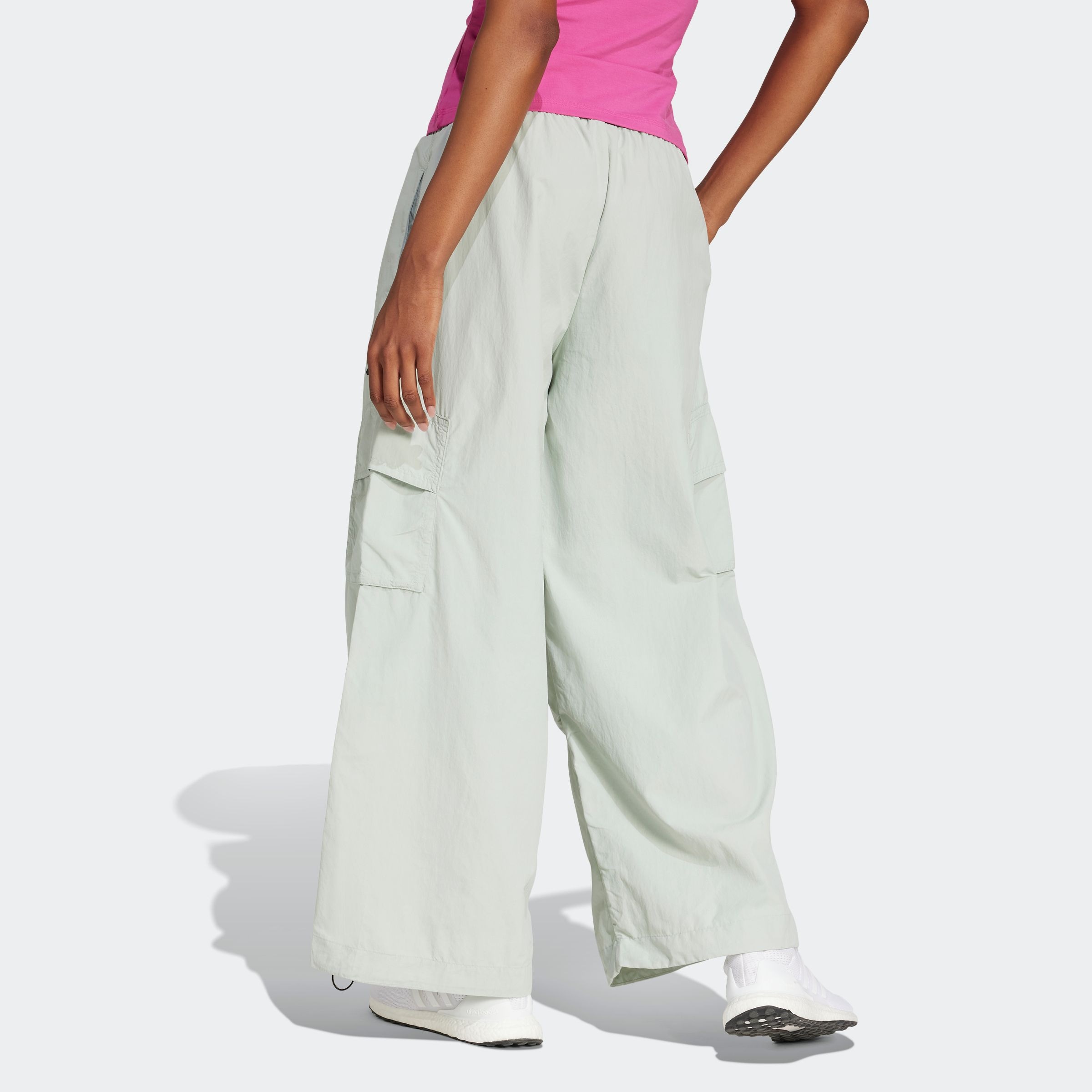 adidas Sportswear Sporthose »W CE Q1 WV CARG«, (1 tlg.)