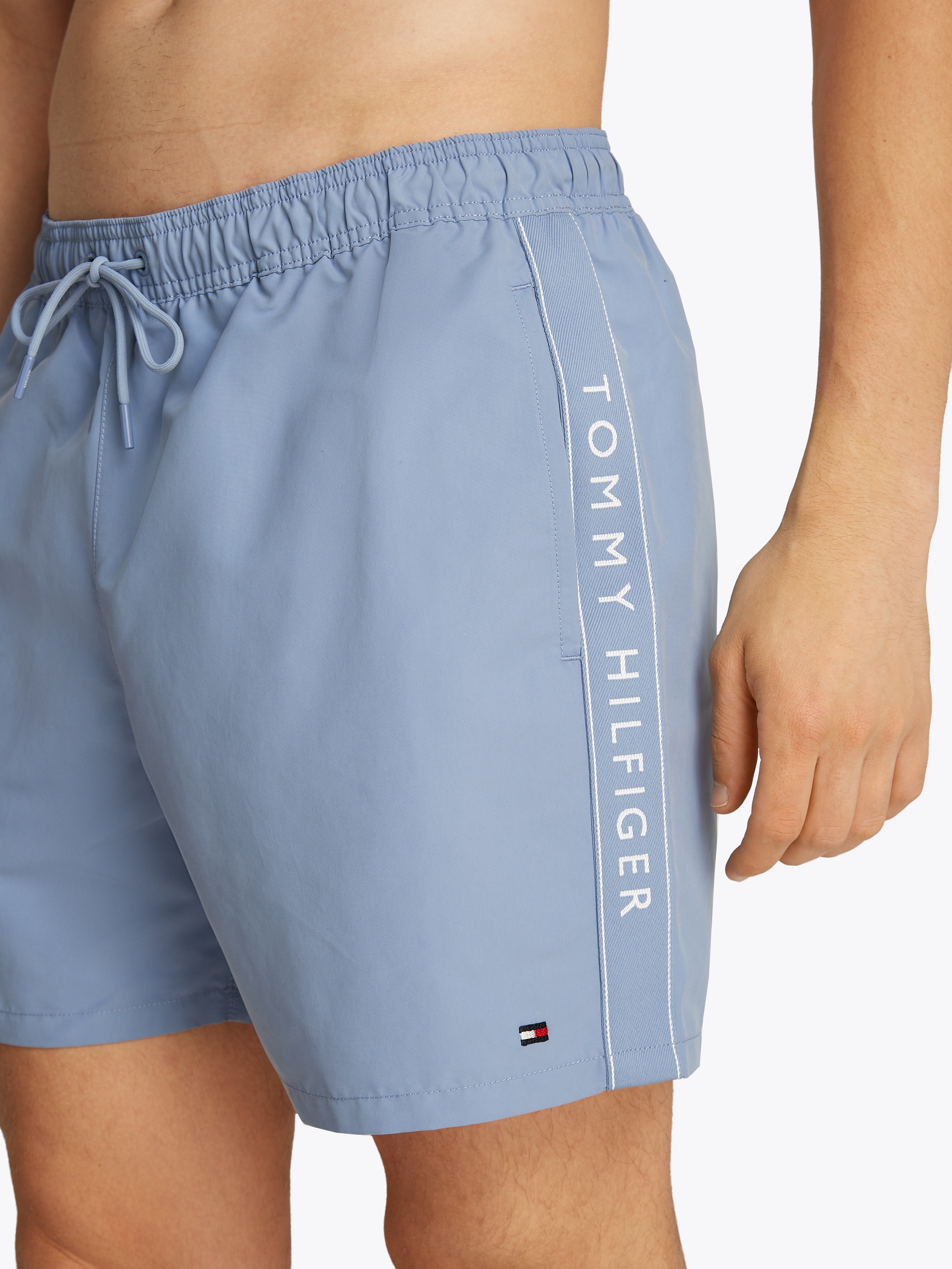 Tommy Hilfiger Swimwear Badeshorts »MEDIUM DRAWSTRING TAPE«, mit Logo-Band