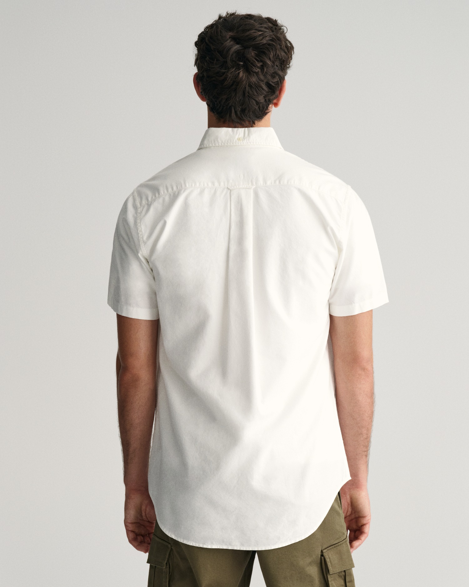Gant Kurzarmhemd »REG OXFORD SHIRT«, Gant-Stickerei
