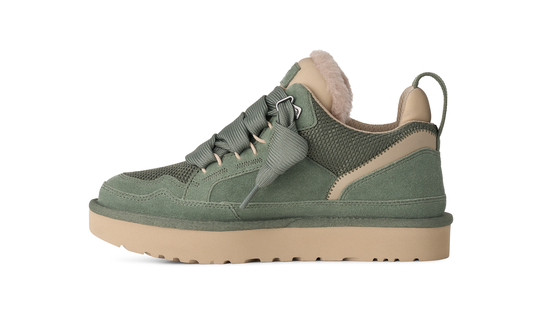 UGG Sneaker »W LOWMEL«  Schnürboots, lässiger Winter Sneaker mit auffälligen Schnürsenkeln