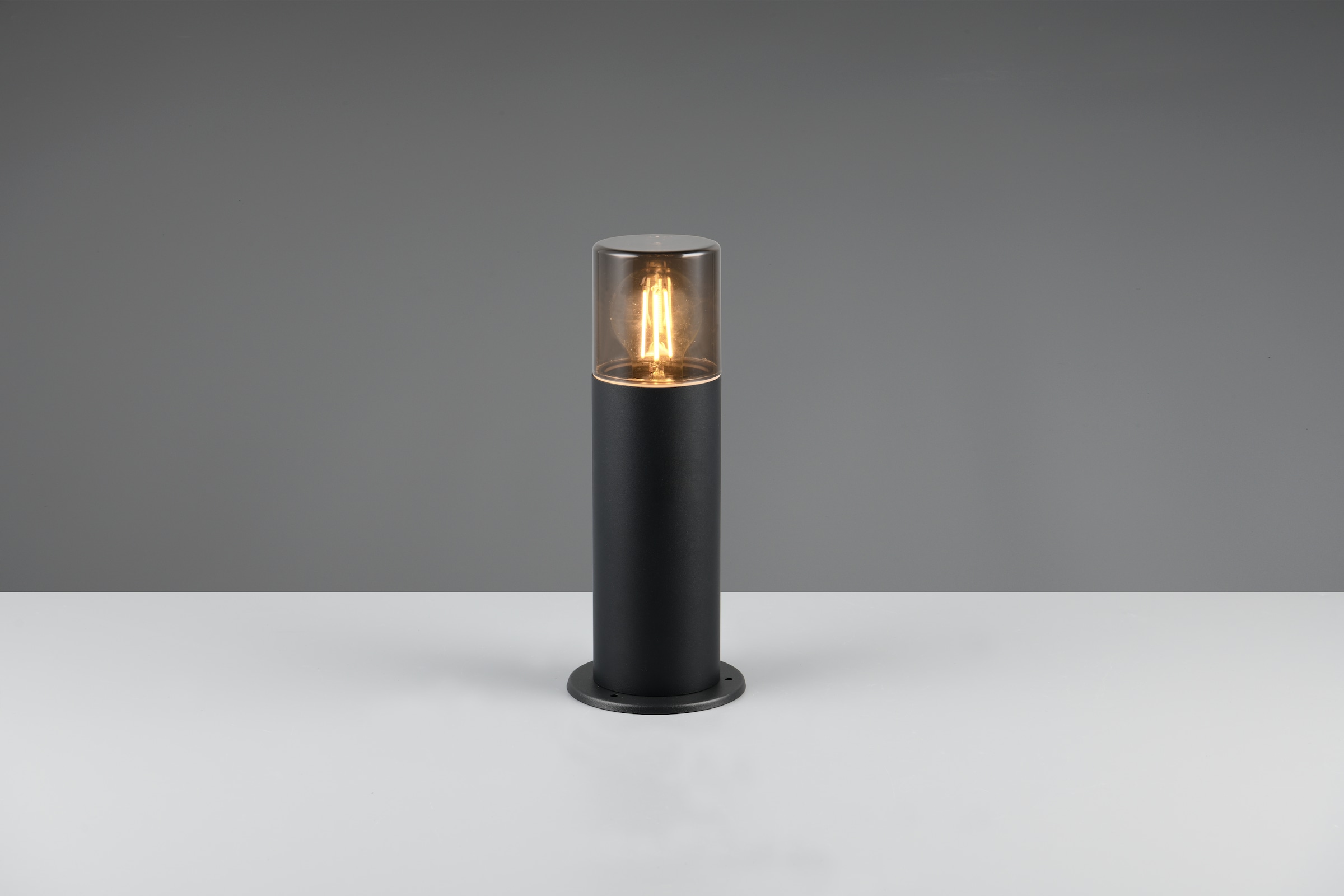 TRIO Leuchten Außen-Stehlampe »HOOSIC, Outdoor Wegeleuchte Ø 12cm, exkl 1x E27 max 28W« E27 1 Stk. warmweiß - kaltweiß Garten Stehleuchte IP44 mit getöntem Lampenschirm (rauchfarbig)