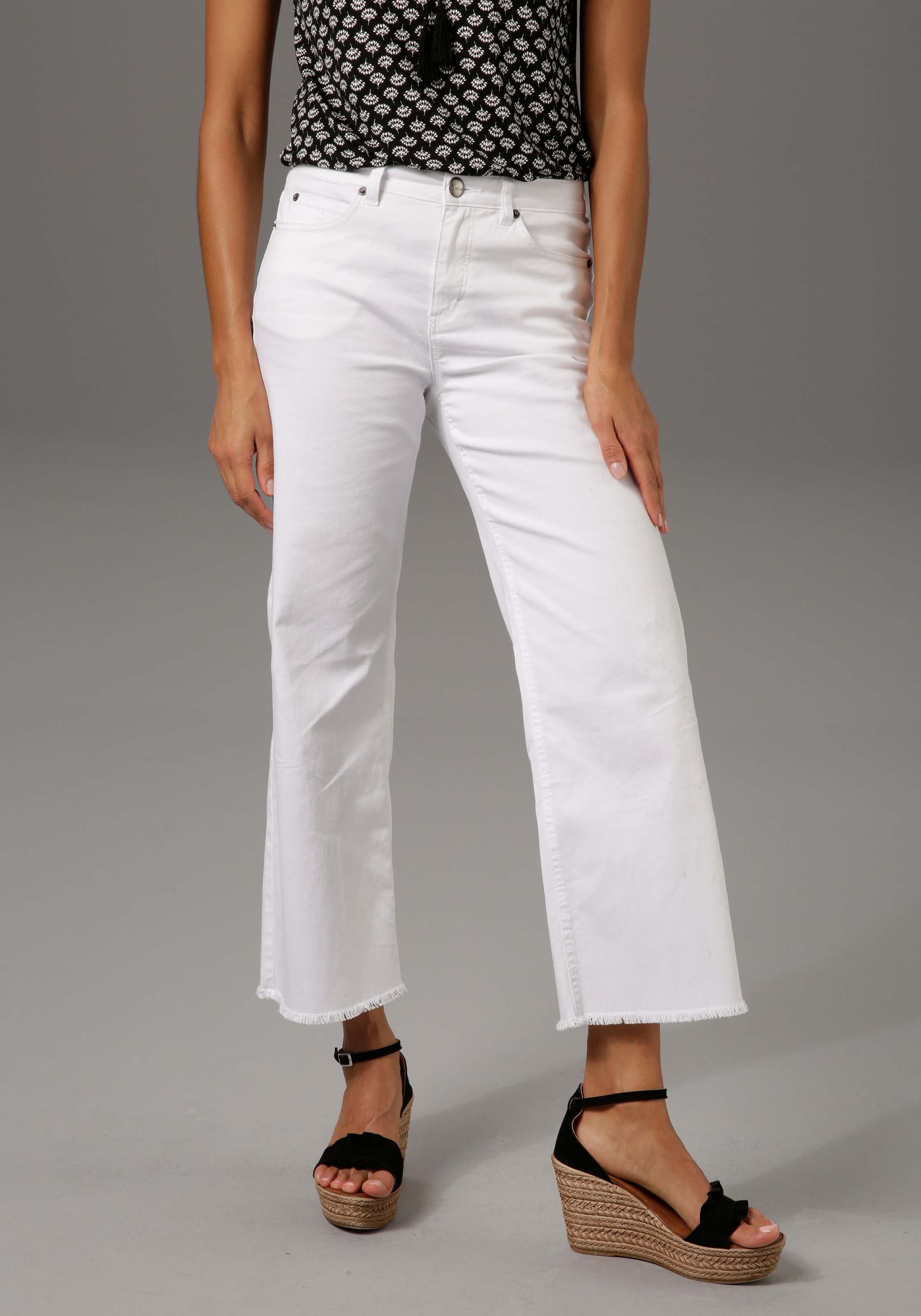 Aniston CASUAL 7/8-Jeans, mit leicht Beinabschluss online bei ausgefranstem OTTO