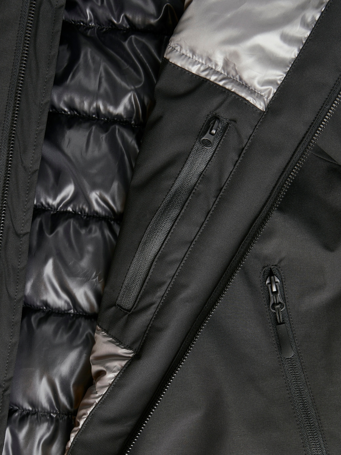 Jack & Jones Outdoorjacke »JCOAIDEN TRANSITIONAL JACKET SN«, mit Kapuze