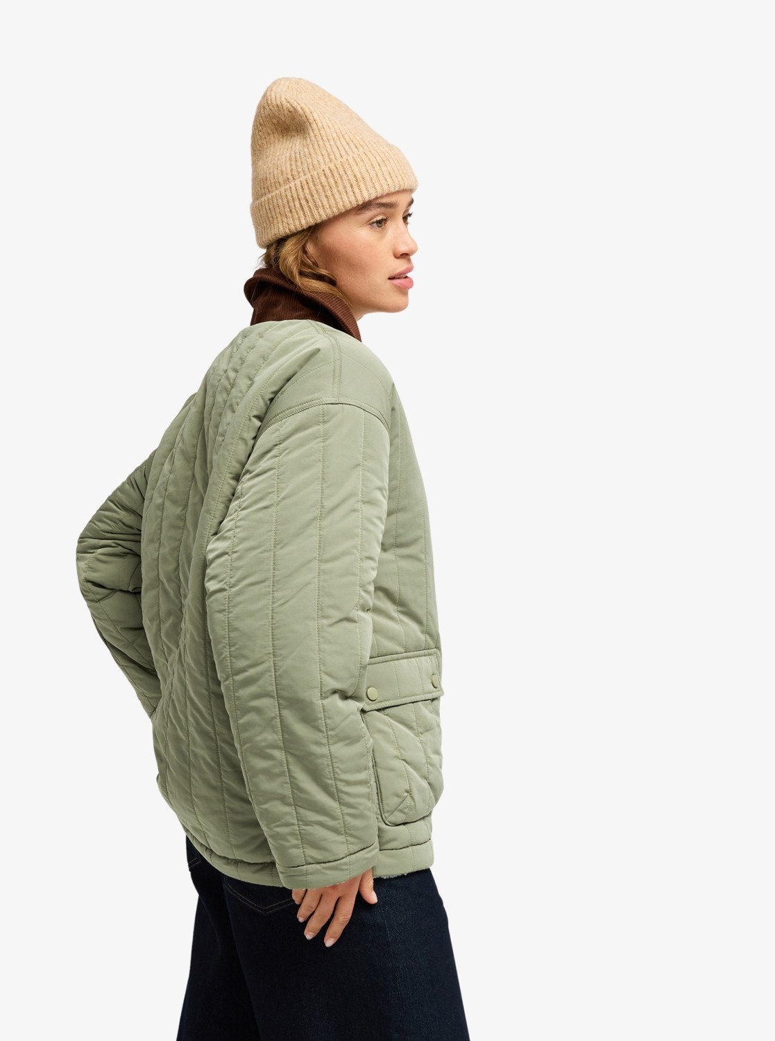 Roxy Winterjacke »WANDERLIGHT« mit aufgesetzten Taschen