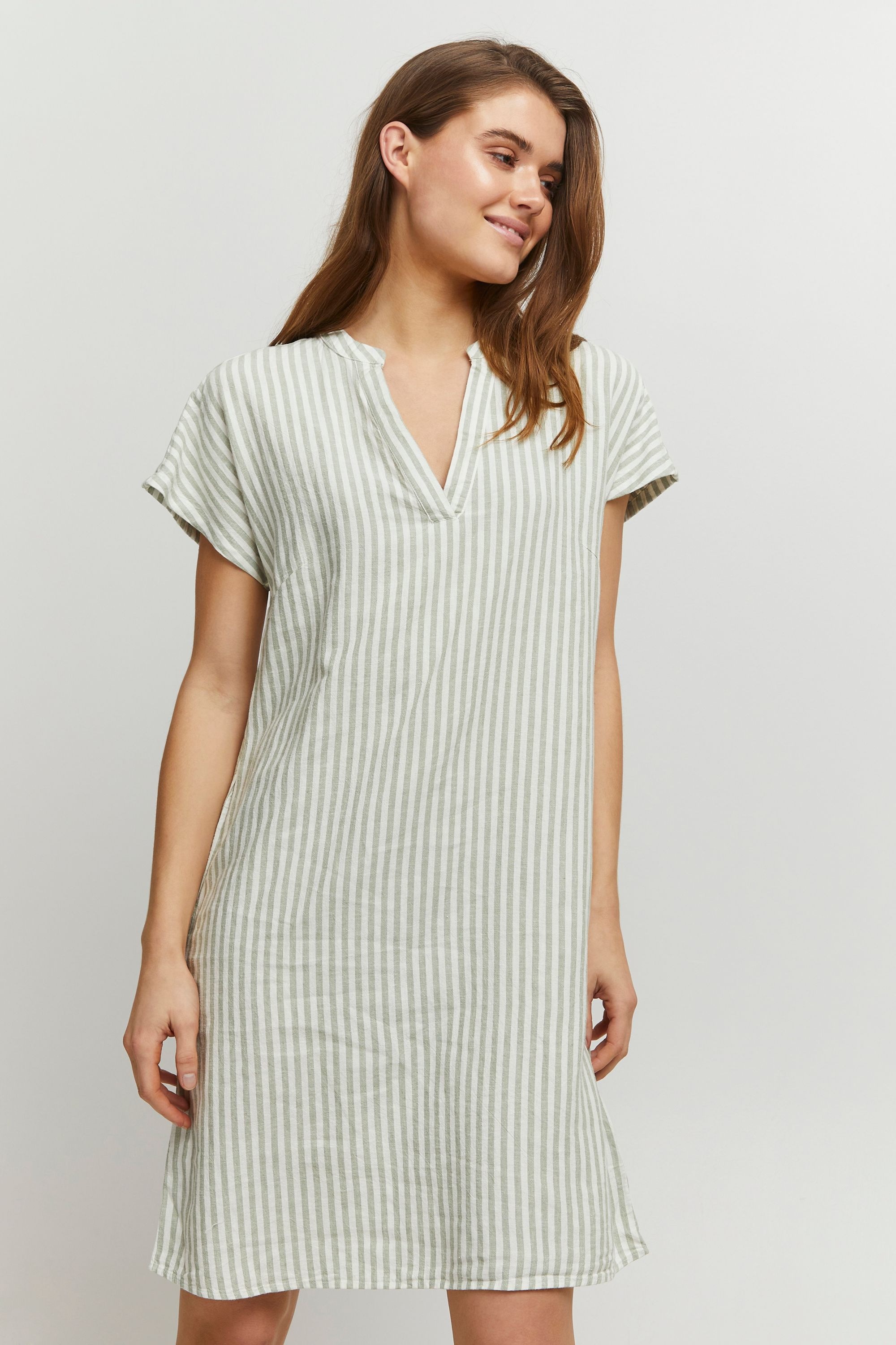 b.young Sommerkleid »Sommerkleid BYFalakka«