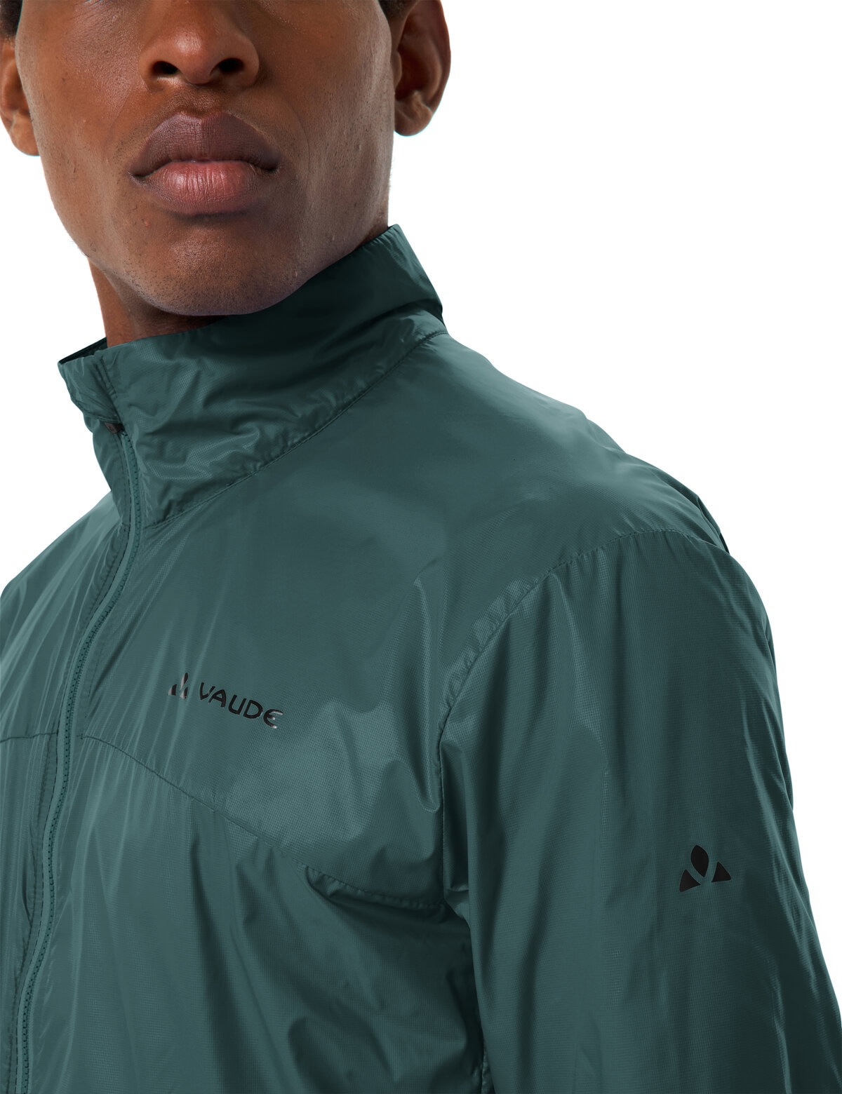 VAUDE Fahrradjacke »MEN'S MATERA AIR JACKET« ohne Kapuze winddichtes Obermaterial aus Polyamid, atmungsaktiv