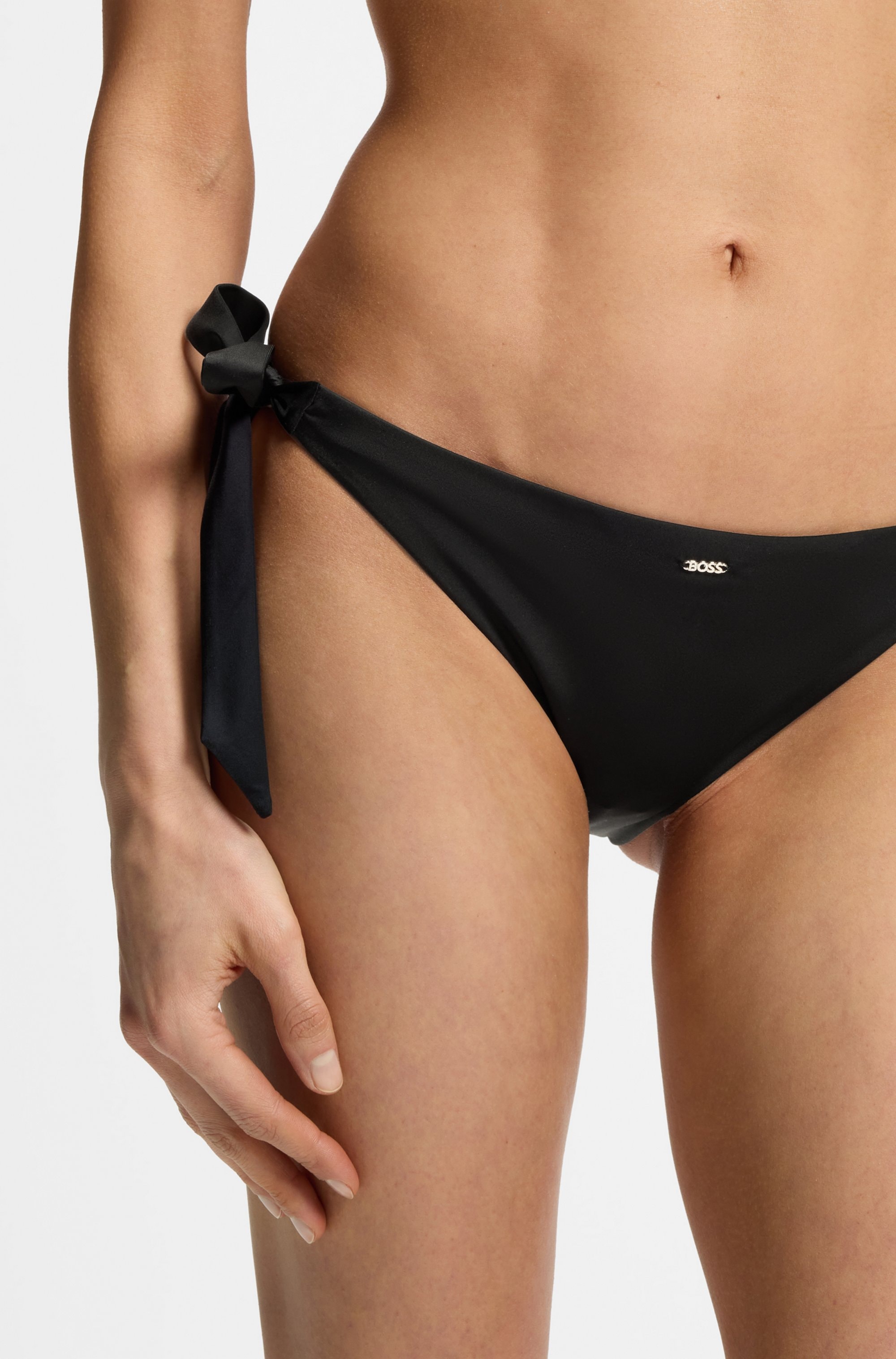 BOSS Bikini-Hose »BOSS CODES« mit Logo-Besatz und seitlicher Schnürung