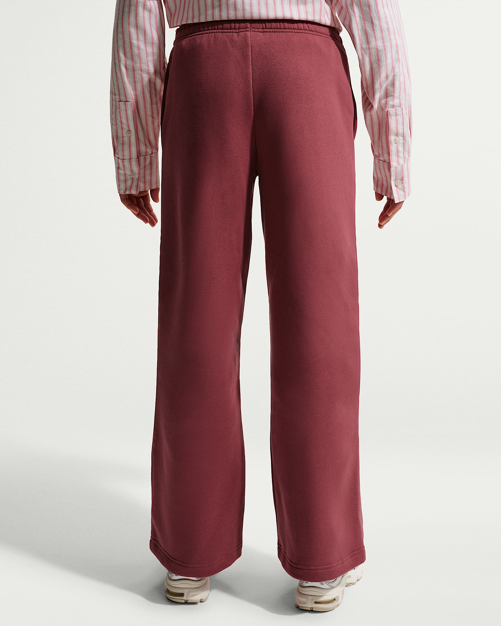 Nike Sportswear Jogginghose »G NSW STUDIO FLC OH PANT«  für Kinder und Jugendliche, in Baggy-Form, aus weicher Sweatware