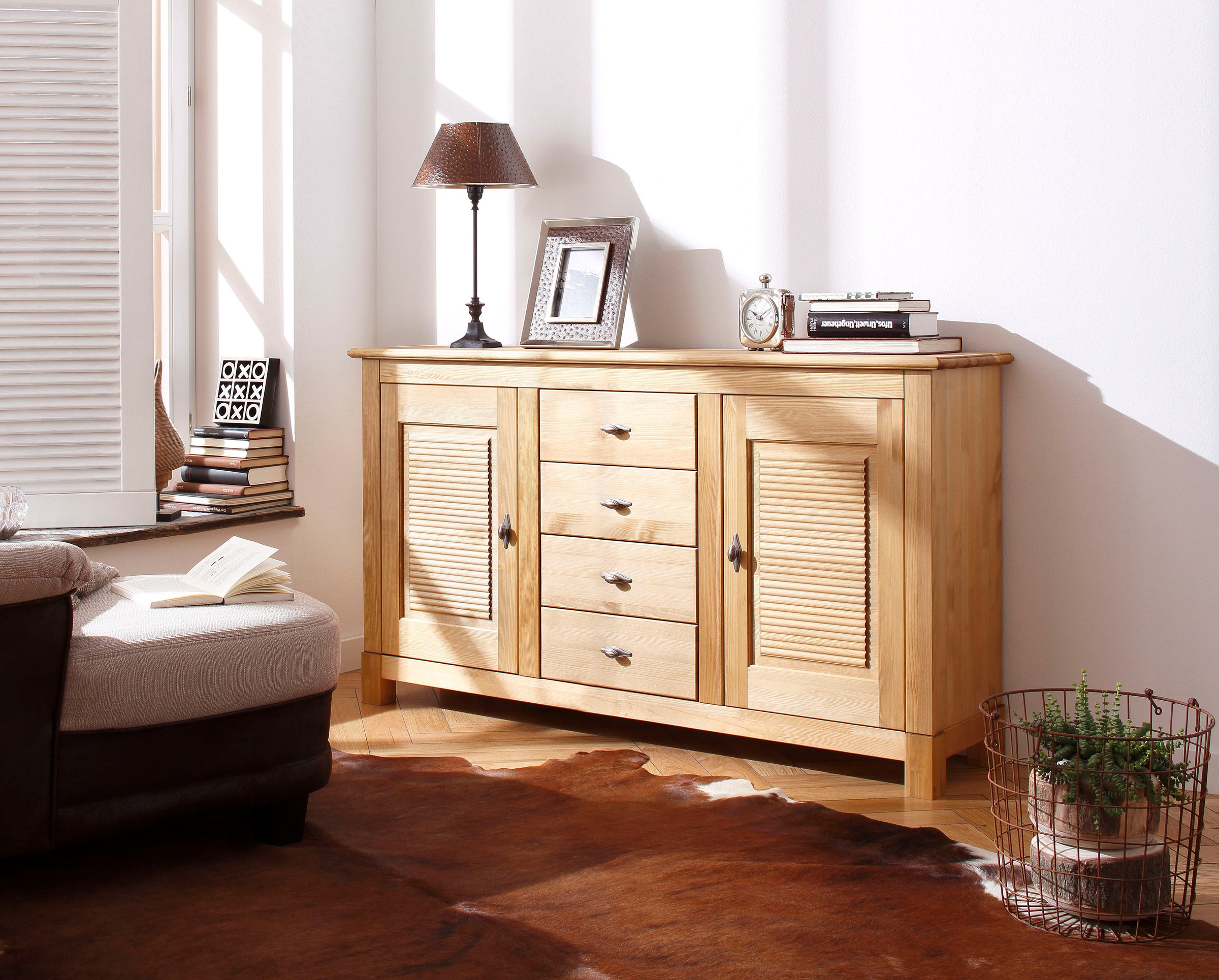 Home affaire Sideboard »Rauna«, (B/T/H: 150/37/84 cm), Kommode, FSC®-zertifiziertes Massivholz, Breite 150 cm