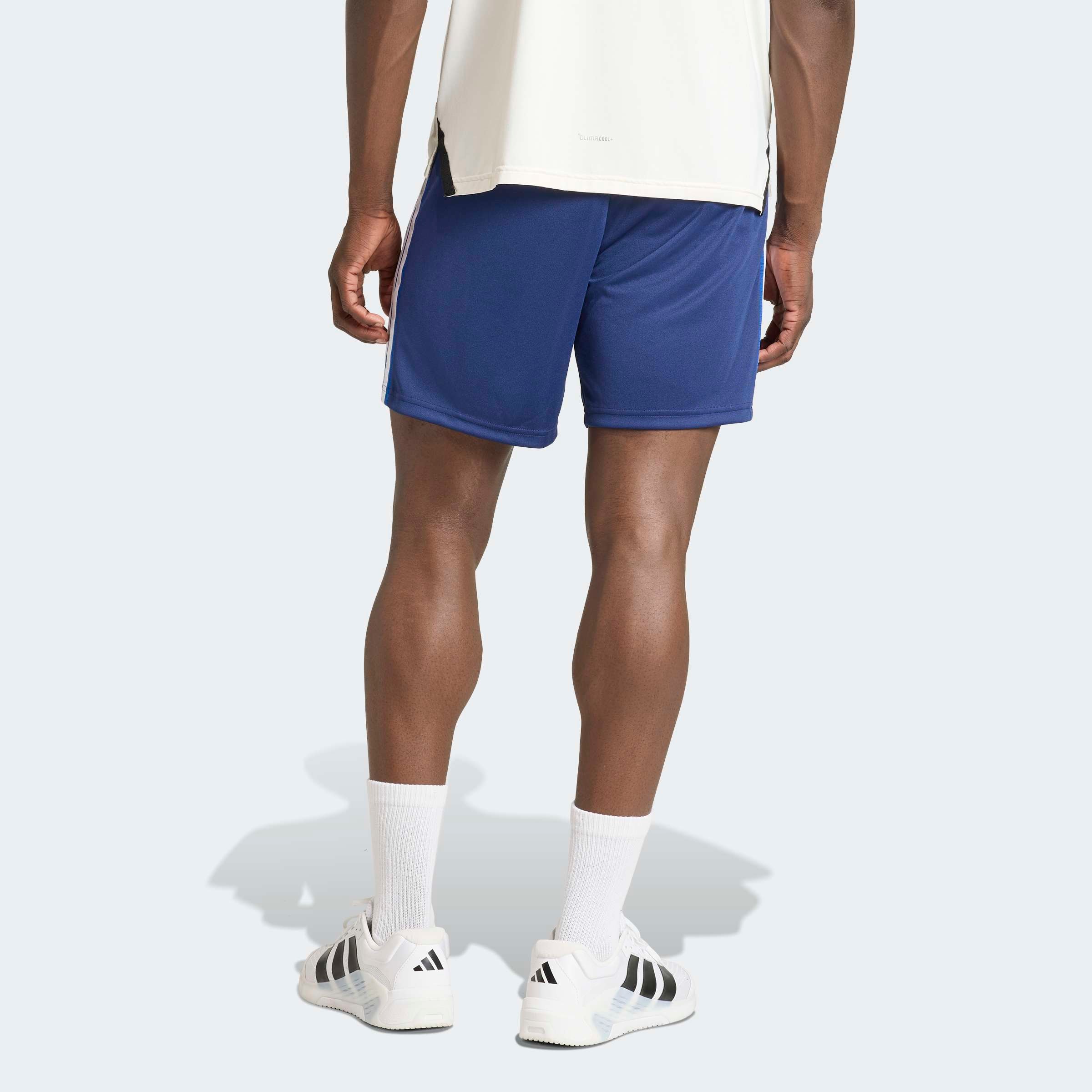 adidas Performance Shorts »WE ALLSET 3SSHO«  für sportliche Aktivitäten, mit normal-weiter Passform, aus Polyester