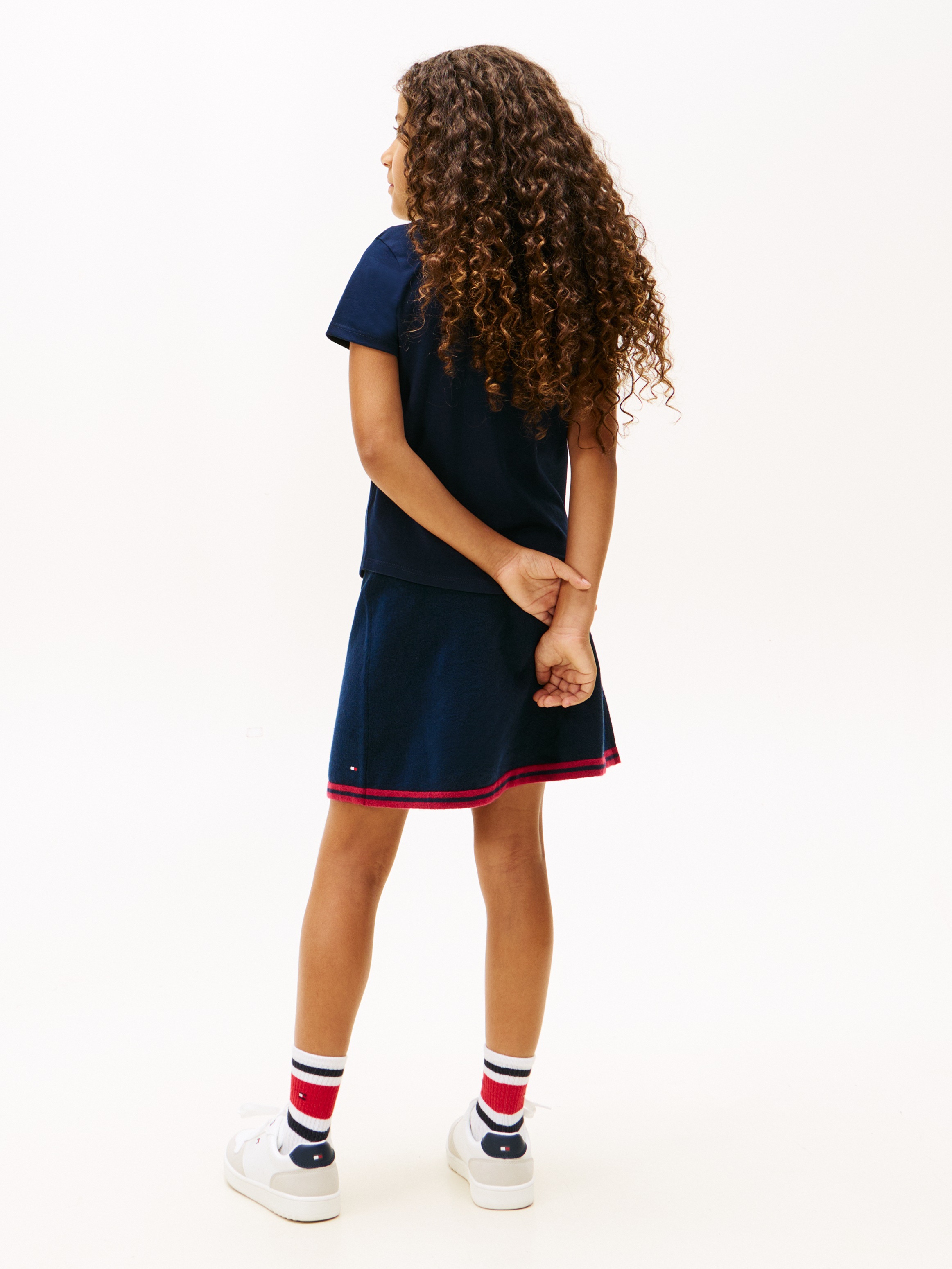 Tommy Hilfiger T-Shirt »TOMMY GRAPHIC FLOCK TEE S/S«, Kinder bis 16 Jahre, Druck