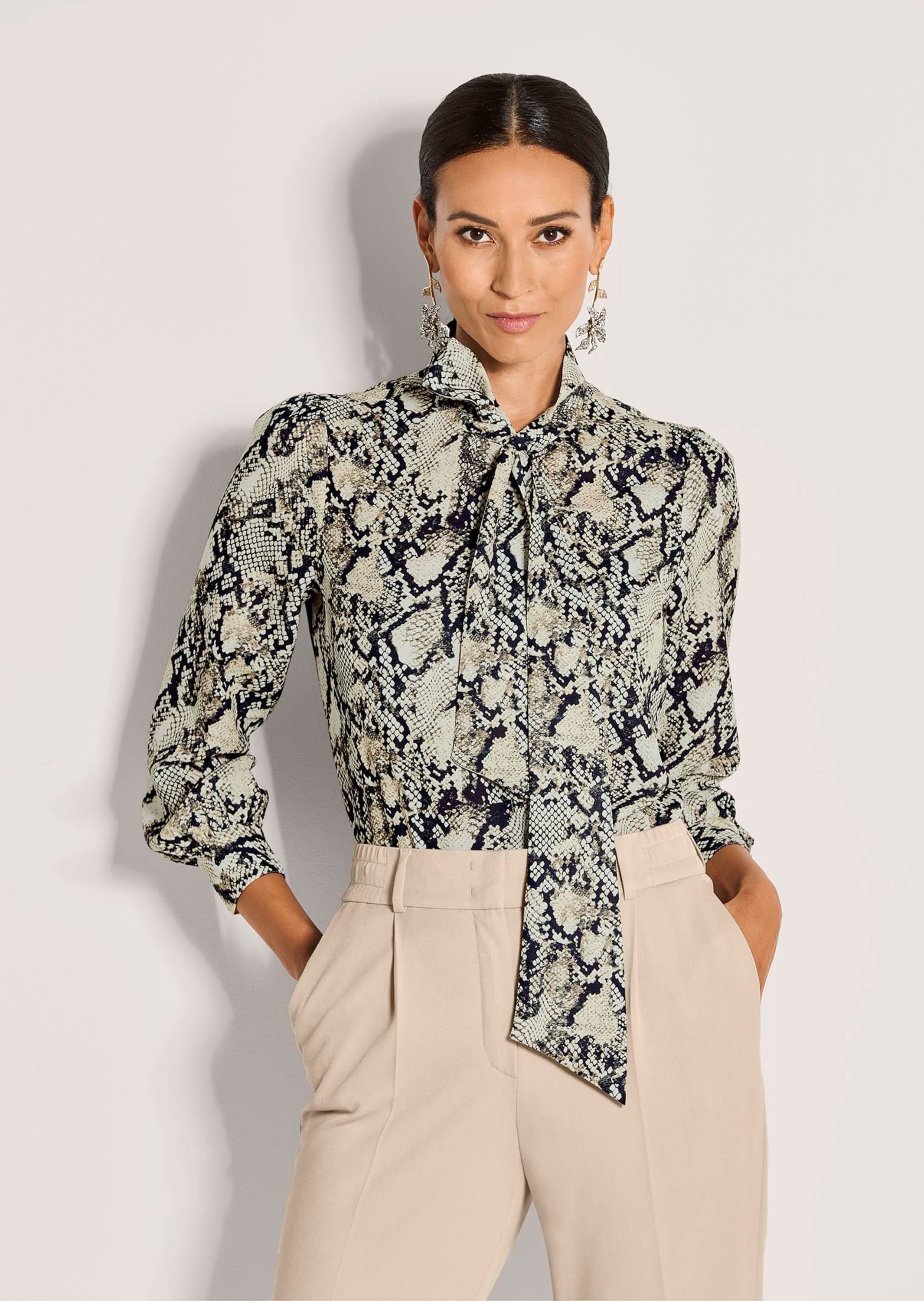 MADELEINE Langarmbluse »Bluse Elegante Bluse mit Animal-Print« Bluse mit Schluppe